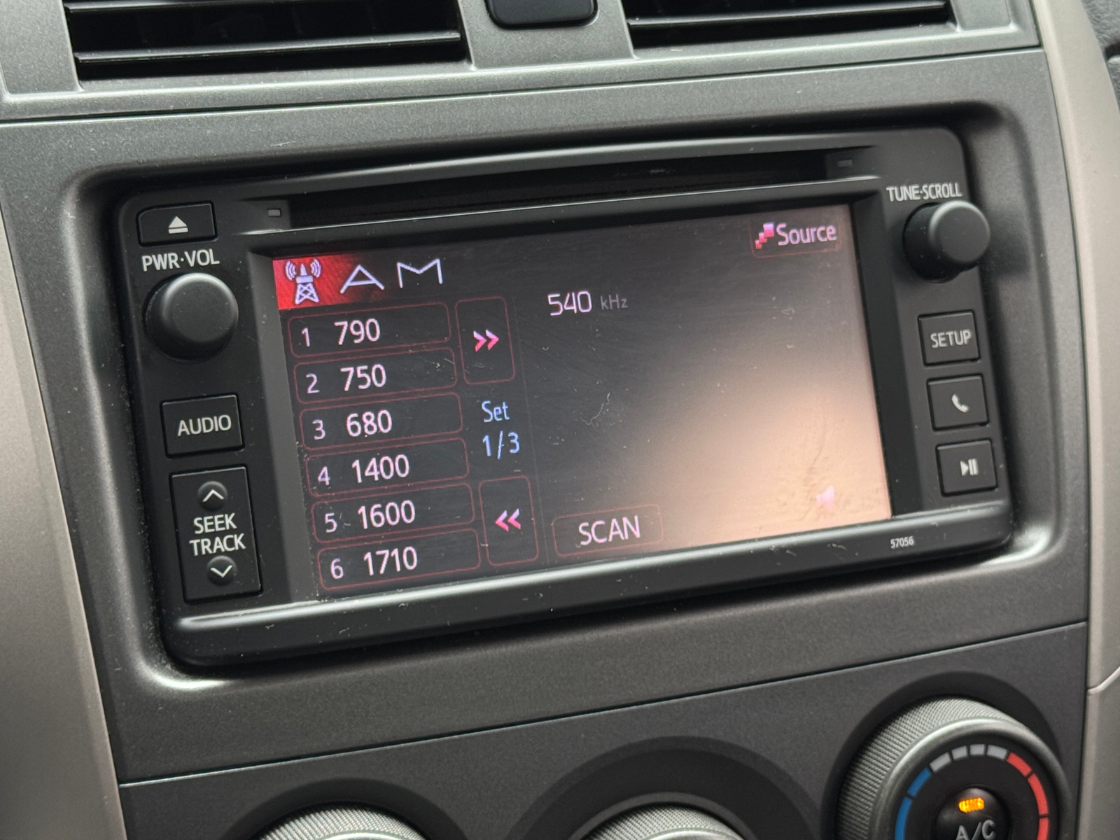 Thumbnail: 2013 Toyota Corolla - 4