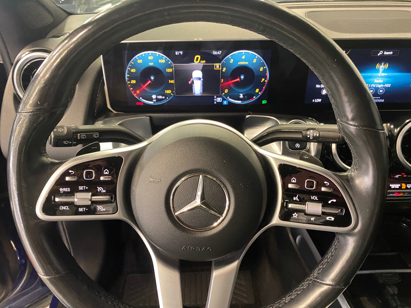 Thumbnail: 2020 Mercedes-Benz GLB - 4