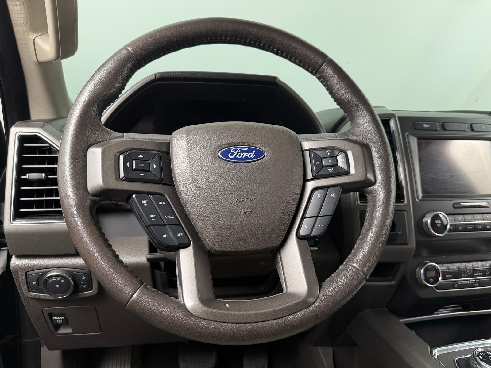 Thumbnail: 2019 Ford Expedition - 5