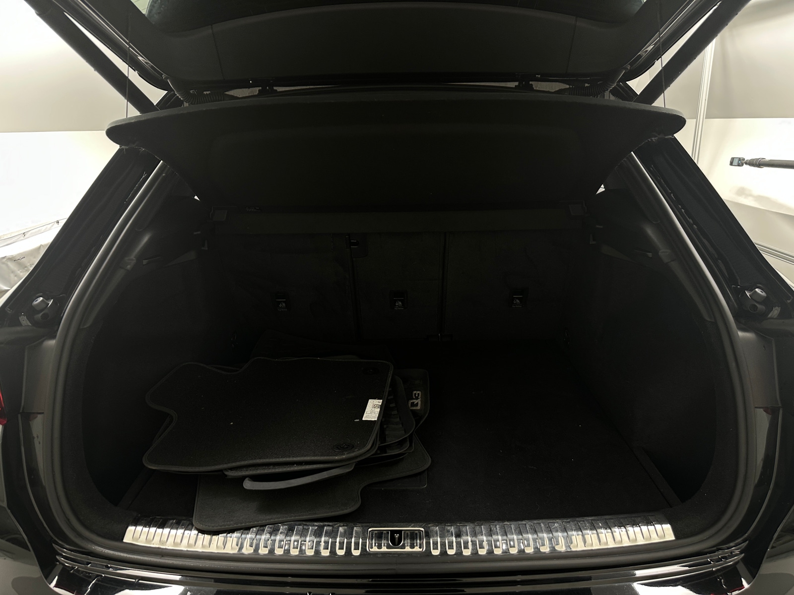 Thumbnail: 2021 Audi Q3 - 6