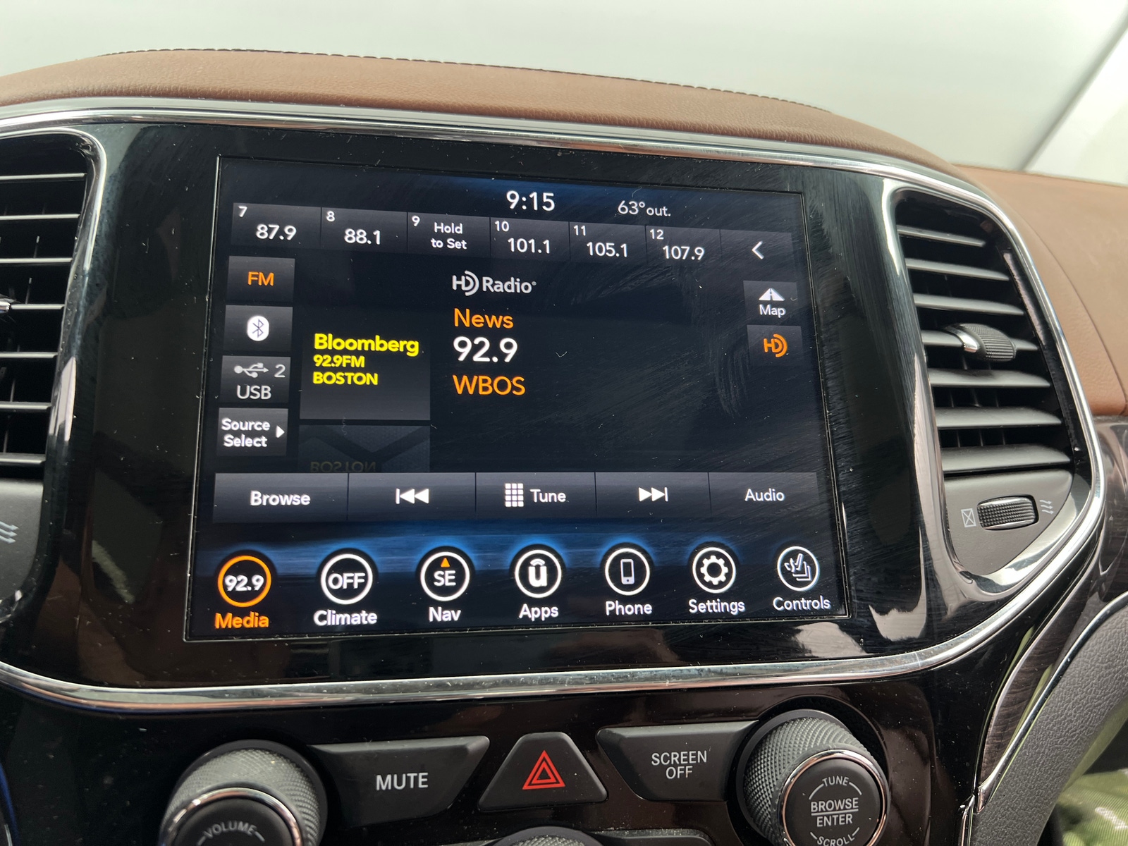 Thumbnail: 2020 Jeep Grand Cherokee - 3