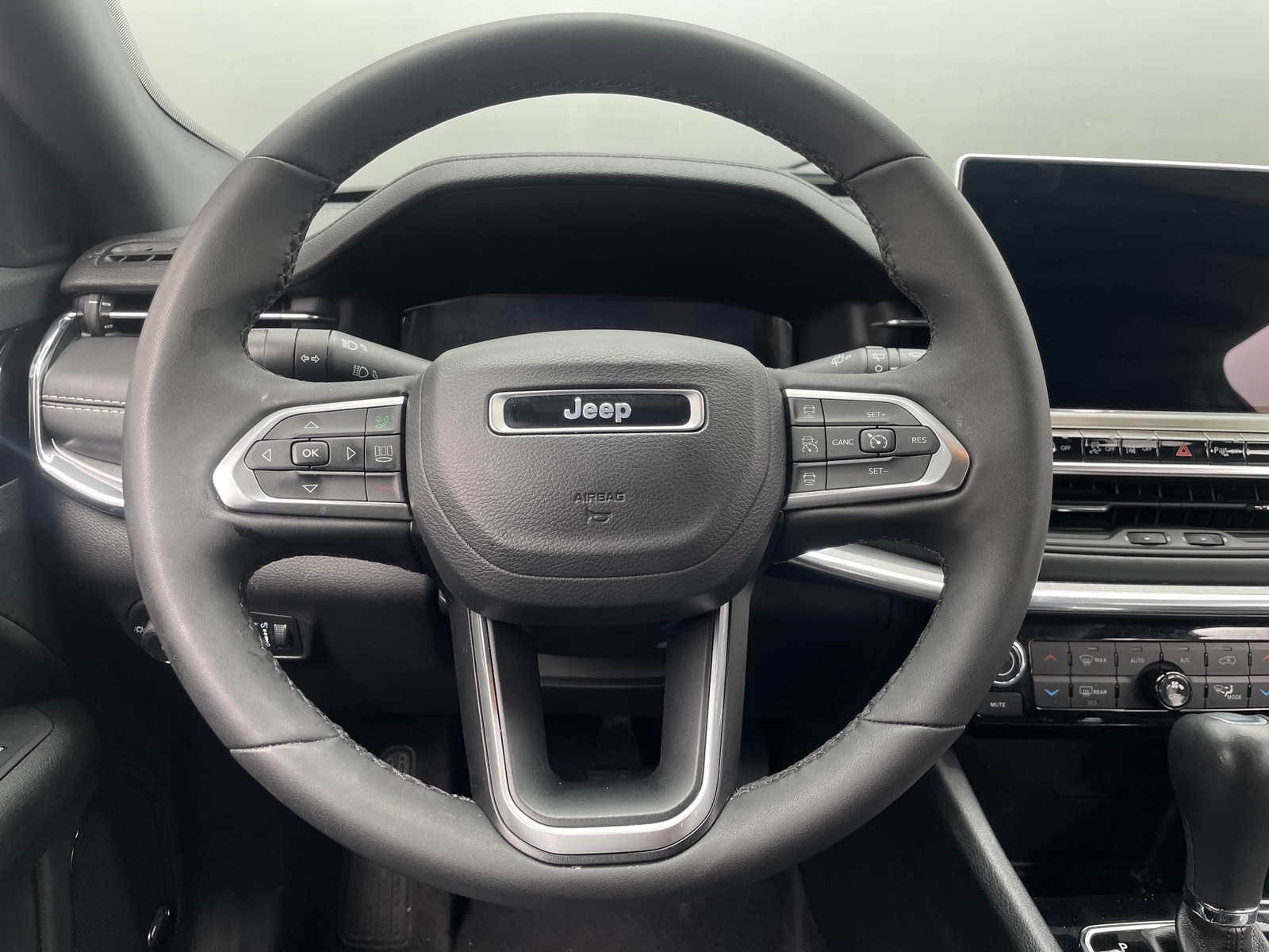 Thumbnail: 2023 Jeep Compass - 4