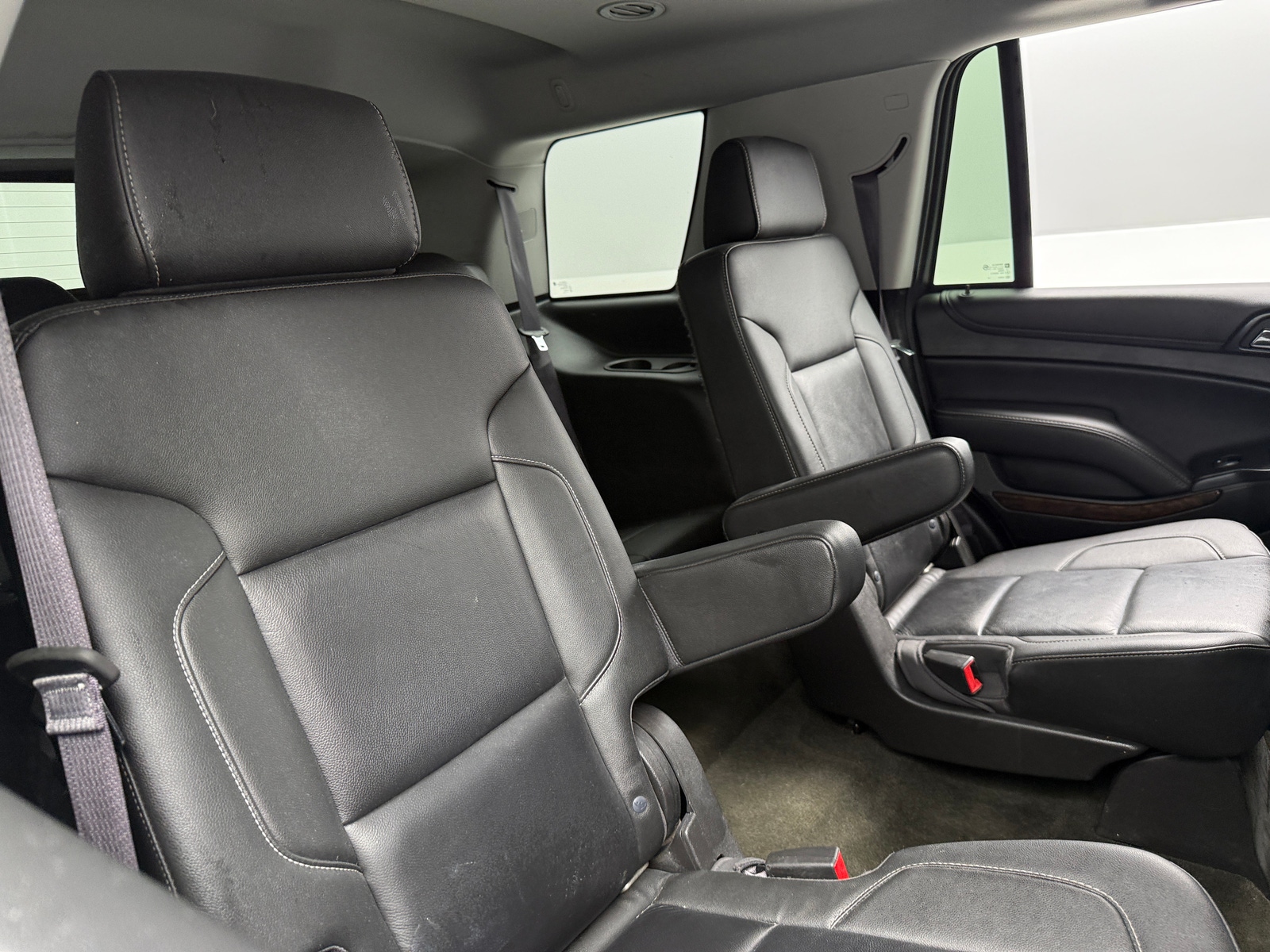 Thumbnail: 2017 Chevrolet Tahoe - 5