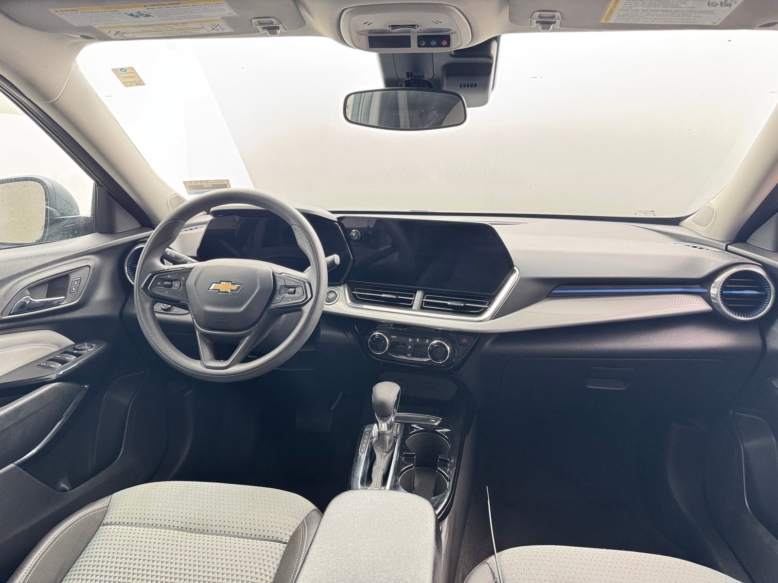 Thumbnail: 2025 Chevrolet Trax - 2