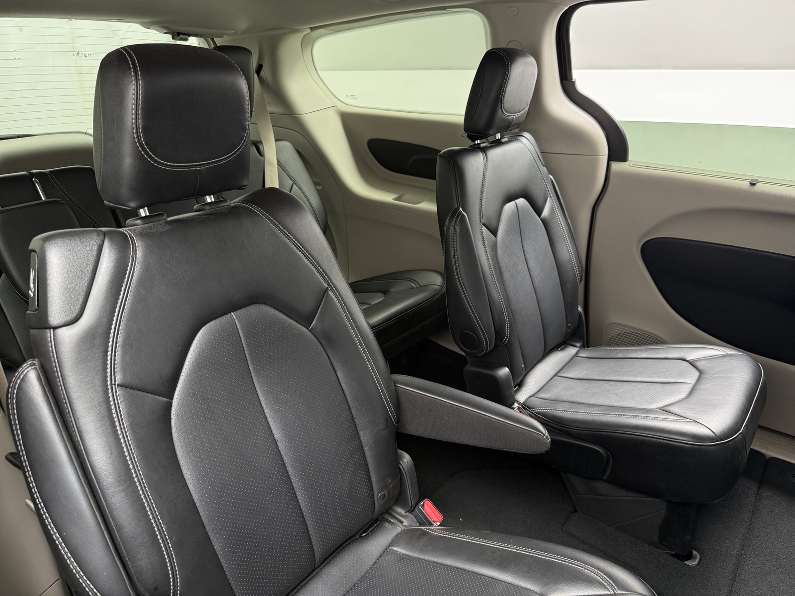 Thumbnail: 2024 Chrysler Pacifica - 5