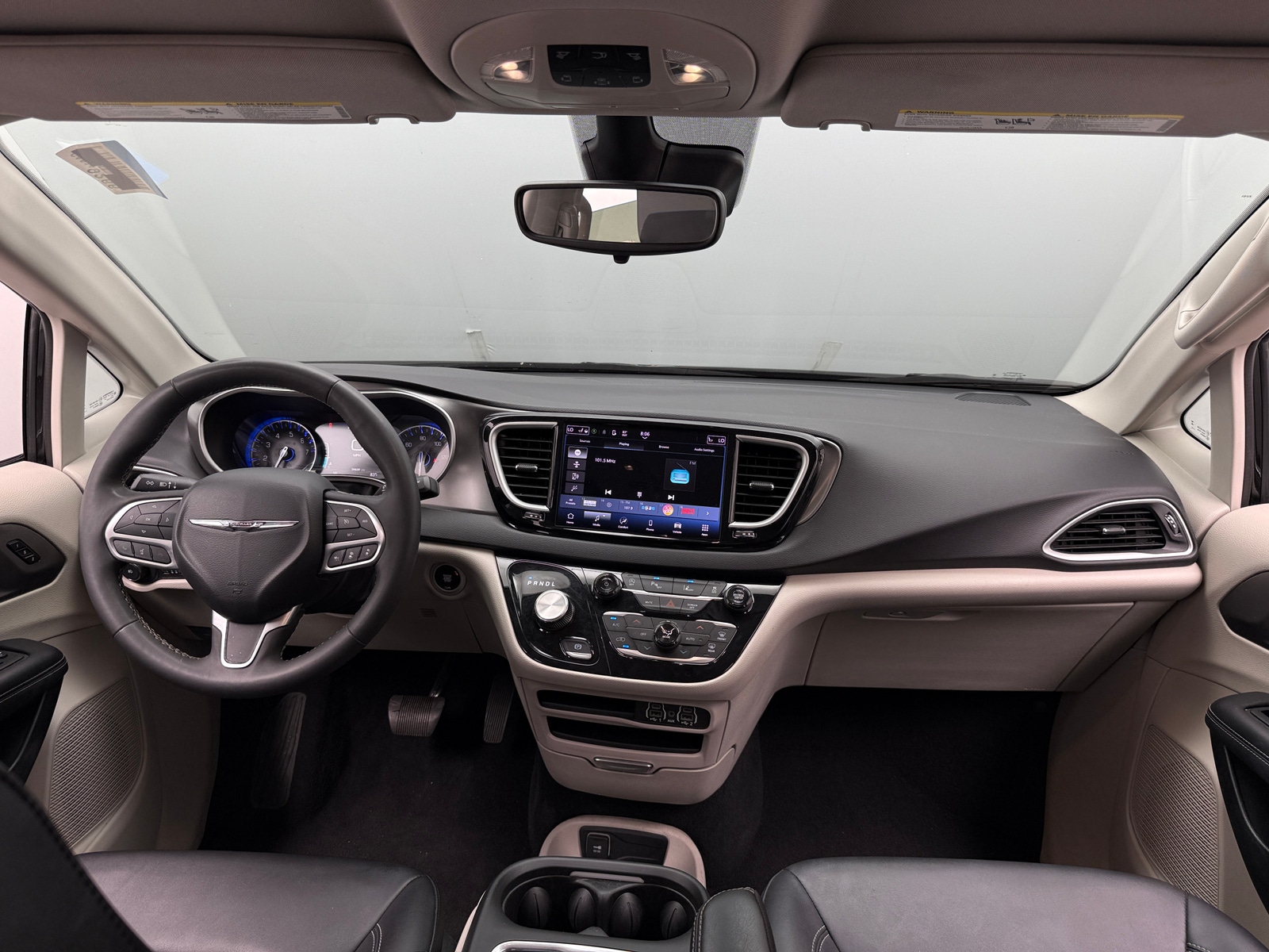 Thumbnail: 2024 Chrysler Pacifica - 2