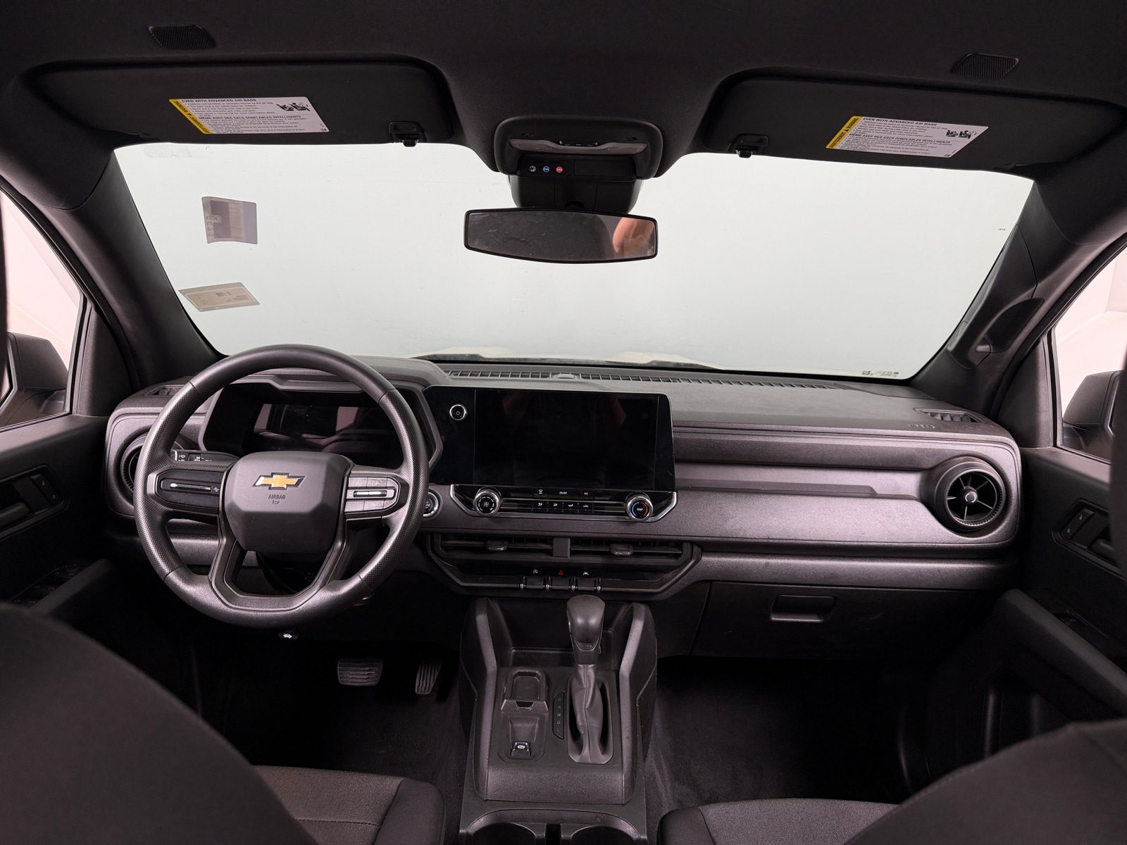 Thumbnail: 2023 Chevrolet Colorado - 3