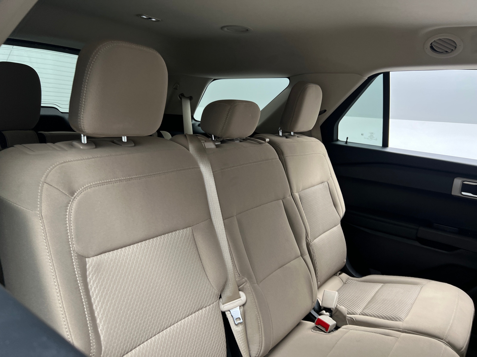 Thumbnail: 2021 Ford Explorer - 6