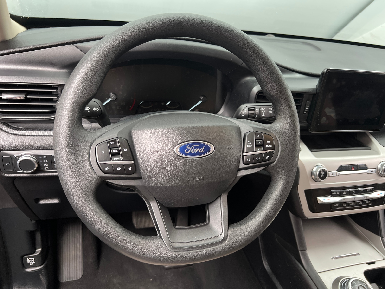 Thumbnail: 2021 Ford Explorer - 5