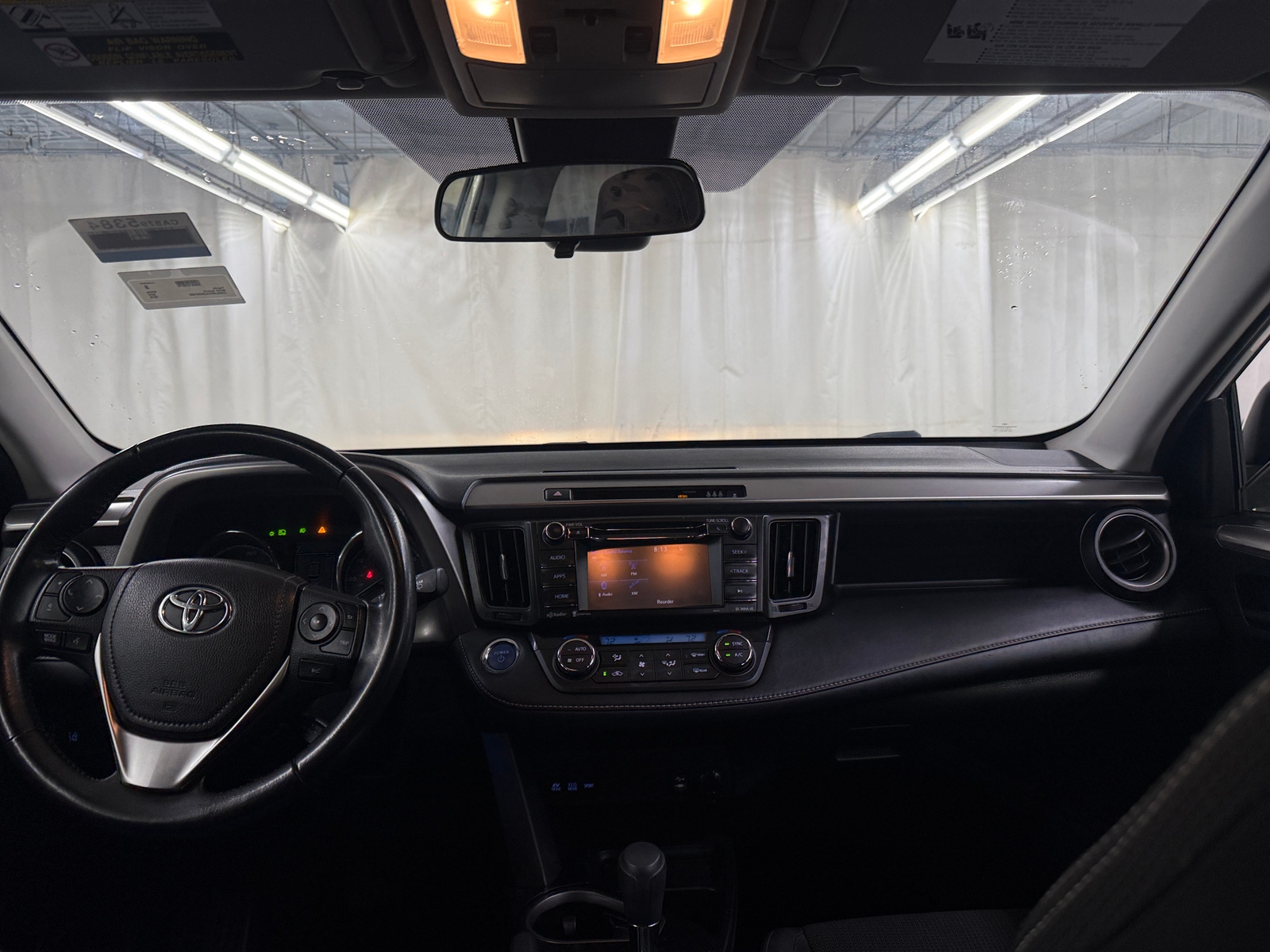 Thumbnail: 2018 Toyota RAV4 - 3