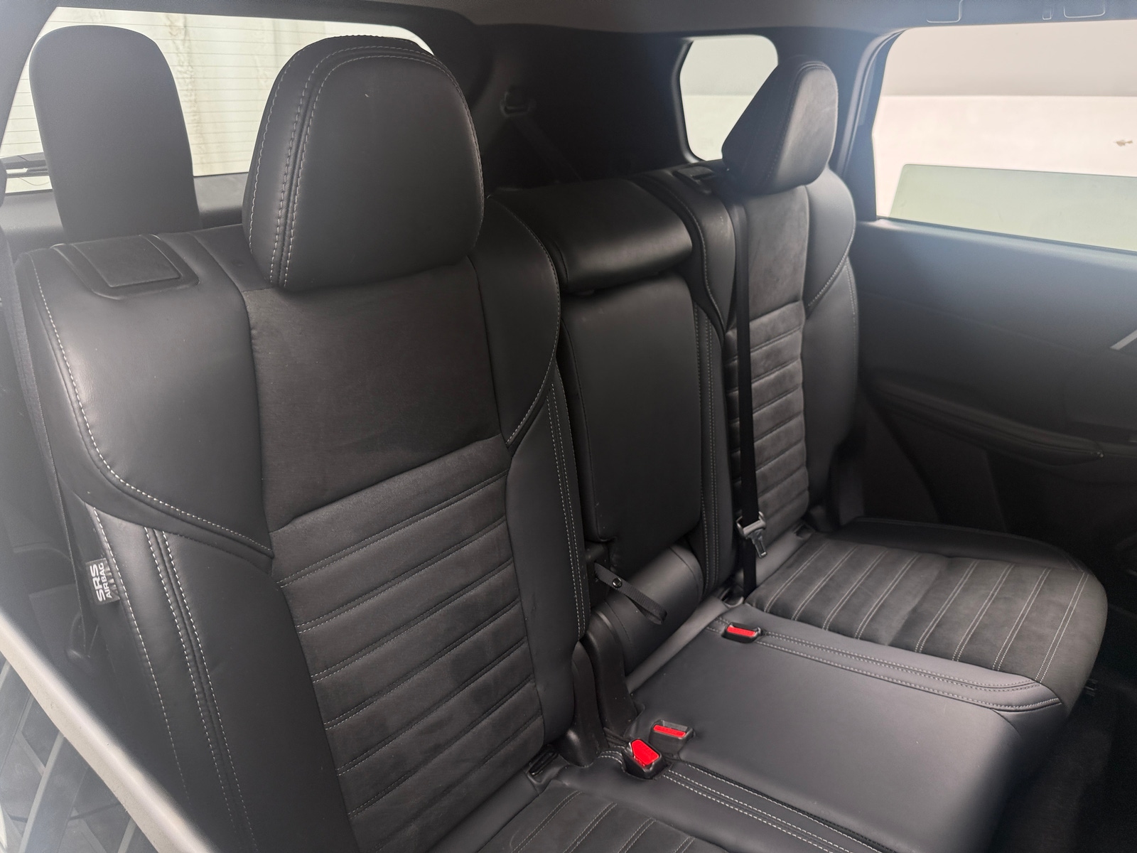 Thumbnail: 2025 Mitsubishi Outlander - 5