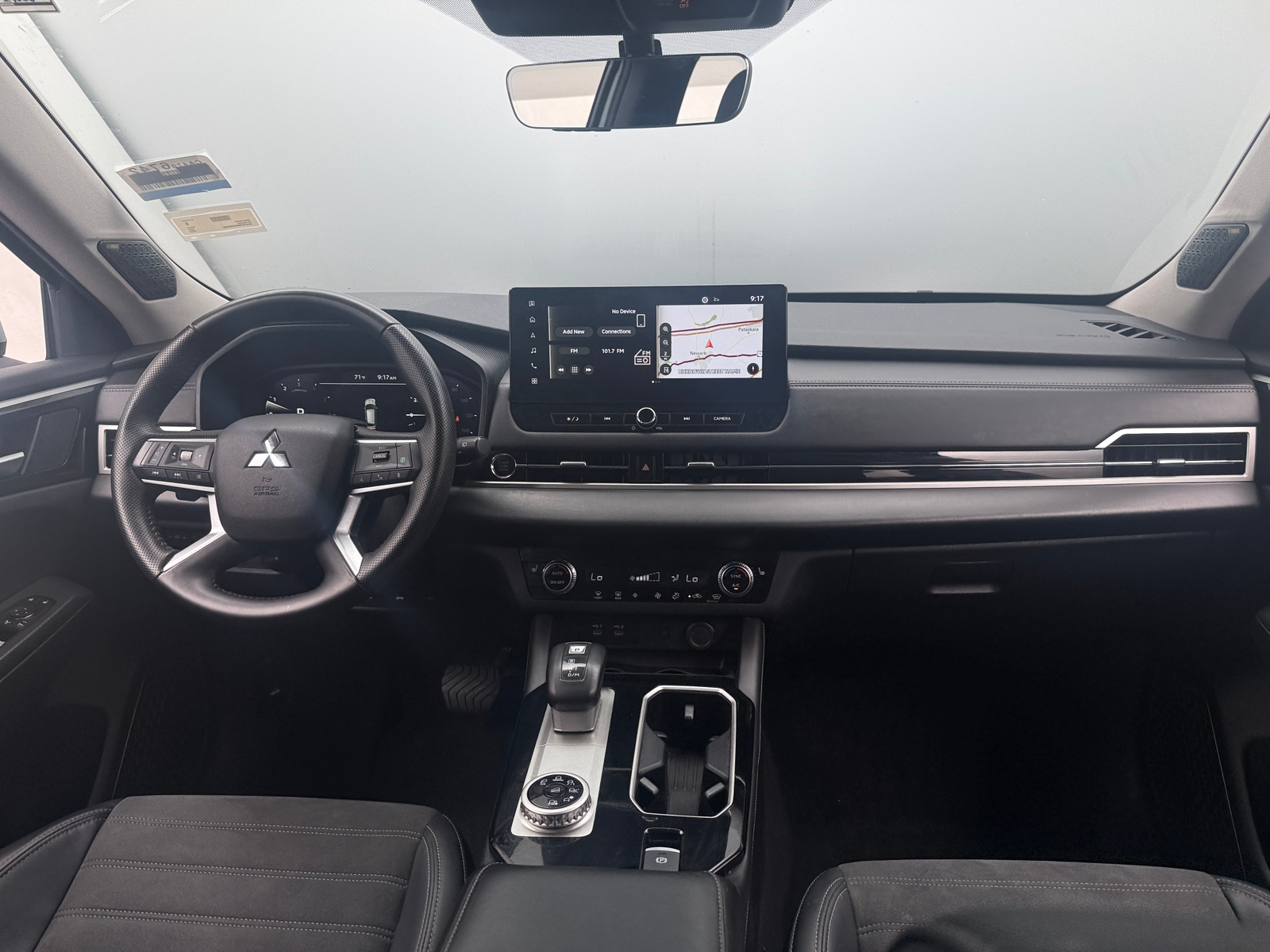 Thumbnail: 2025 Mitsubishi Outlander - 2