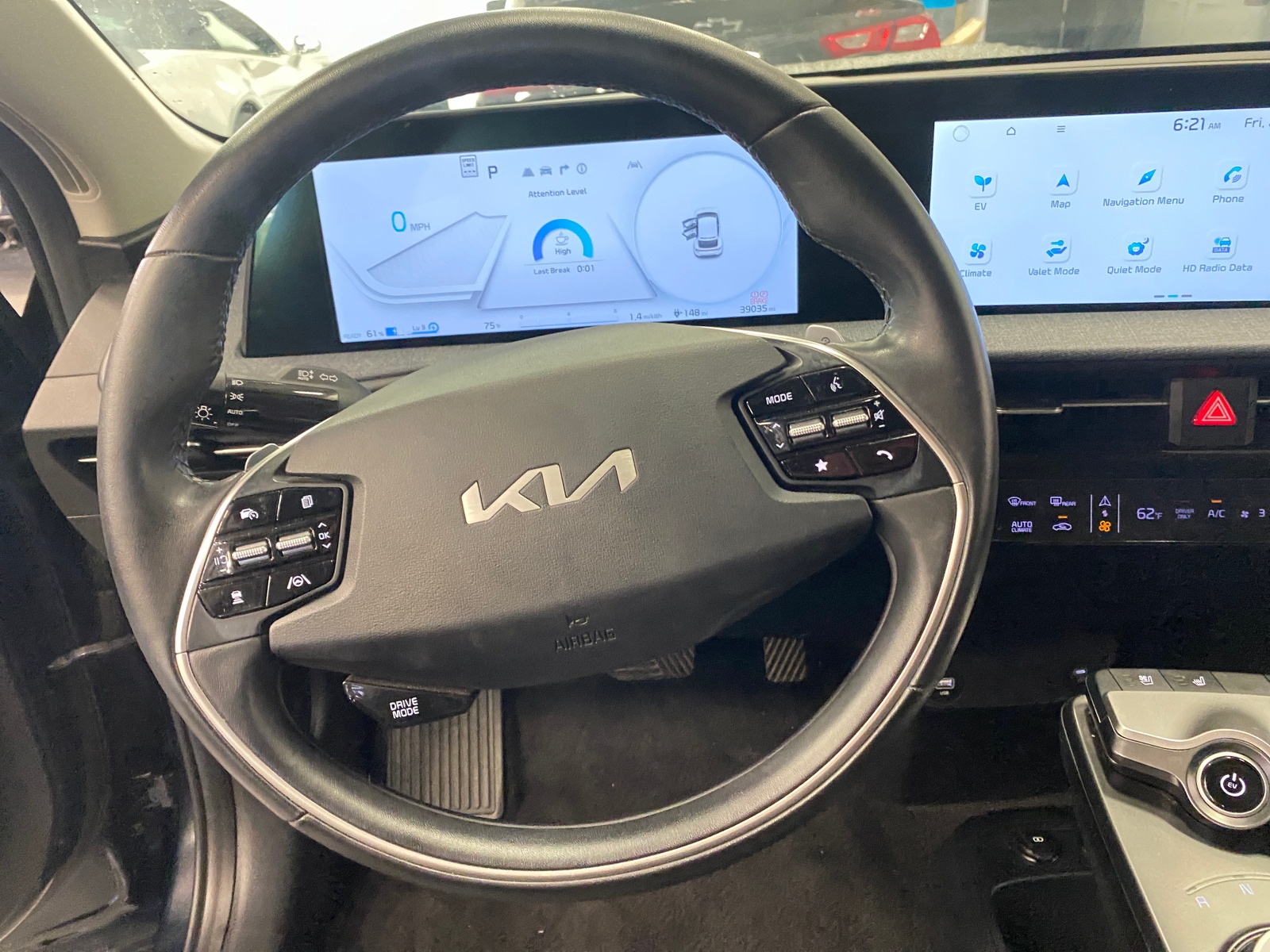 Thumbnail: 2023 Kia EV6 - 4