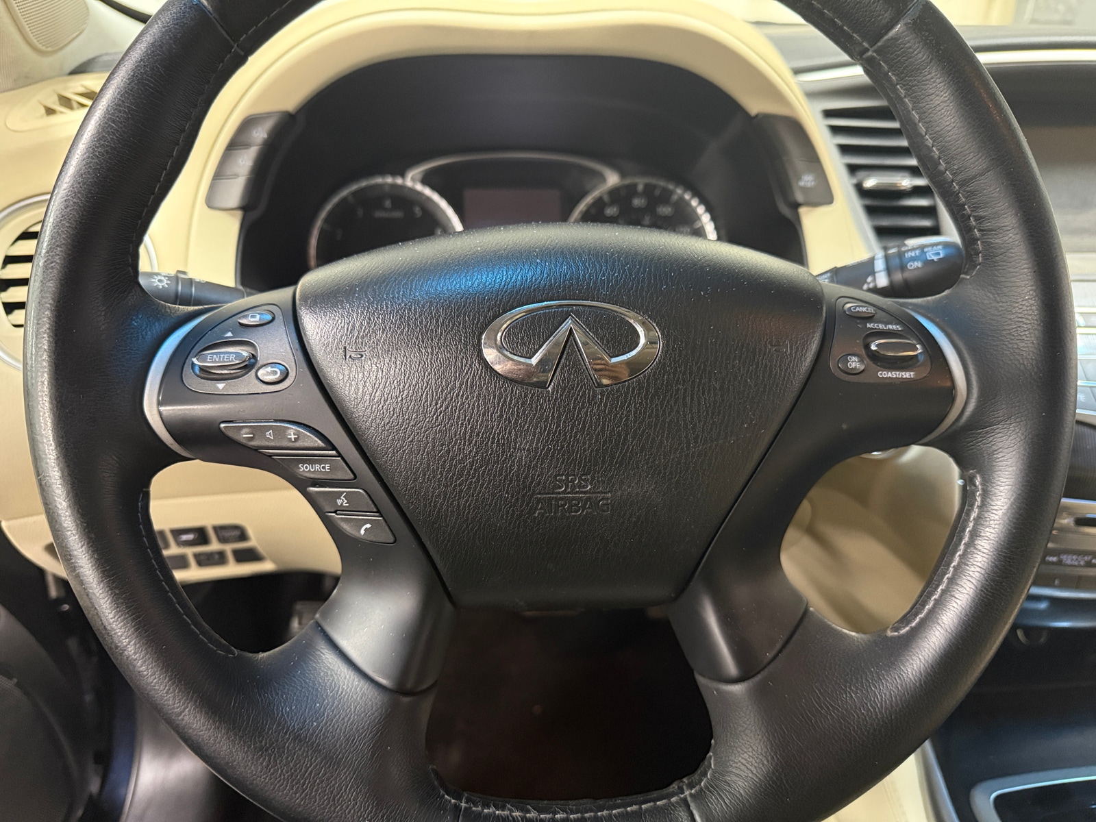 Thumbnail: 2016 INFINITI QX60 - 4