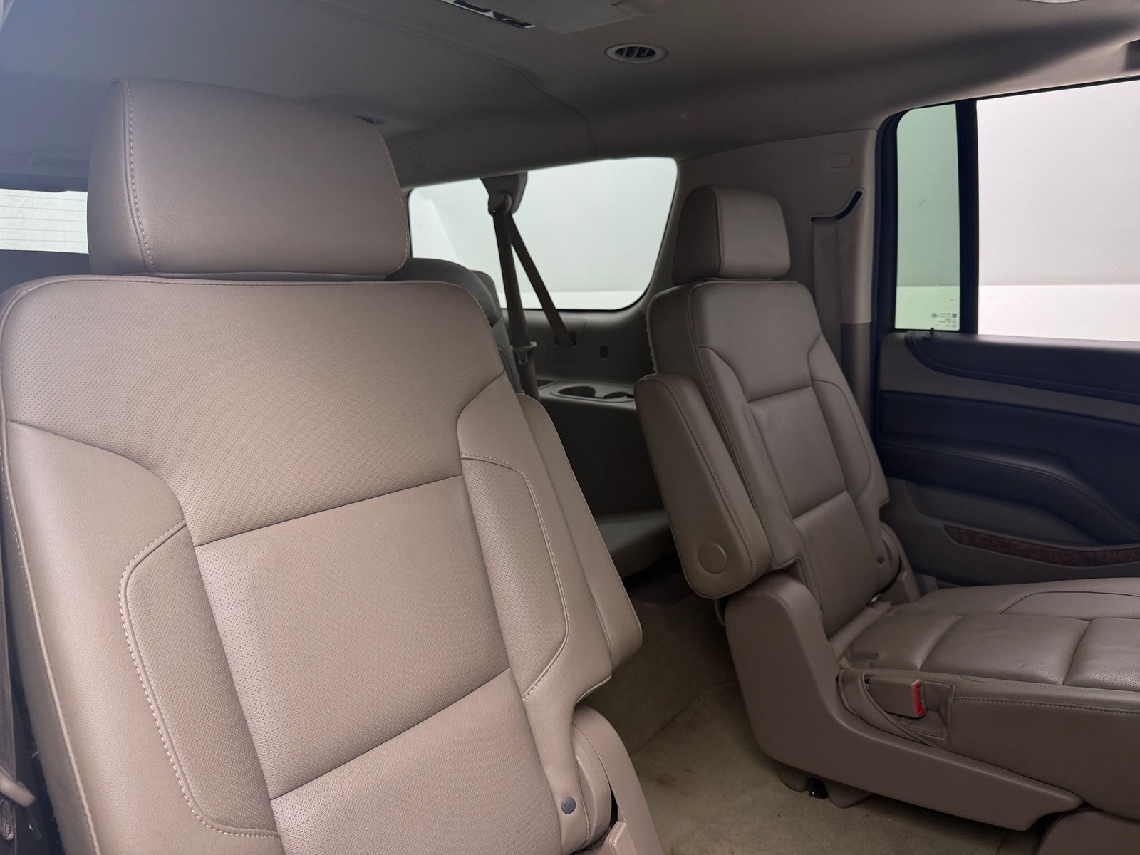 Thumbnail: 2016 Chevrolet Suburban - 5
