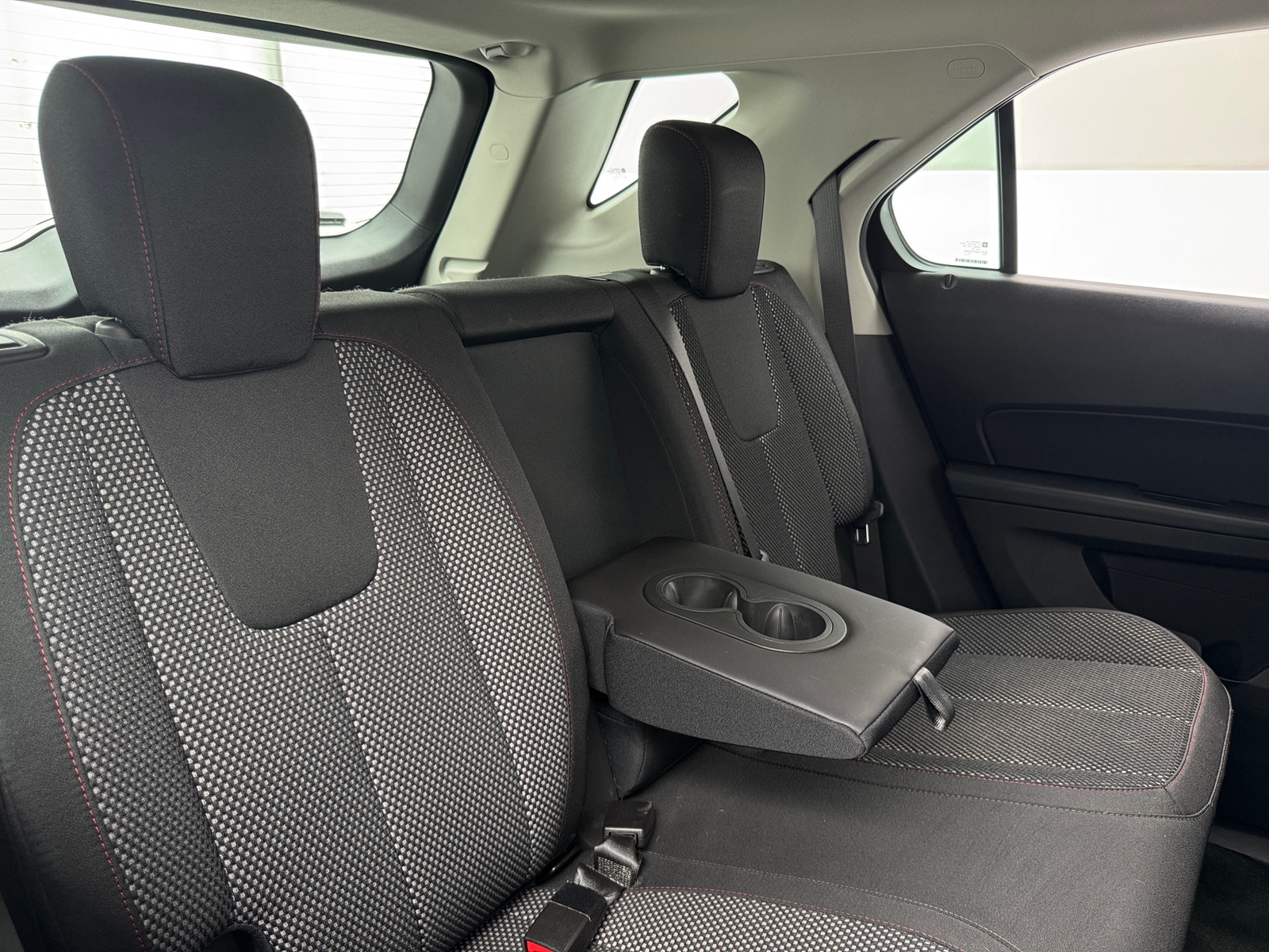 Thumbnail: 2017 Chevrolet Equinox - 6