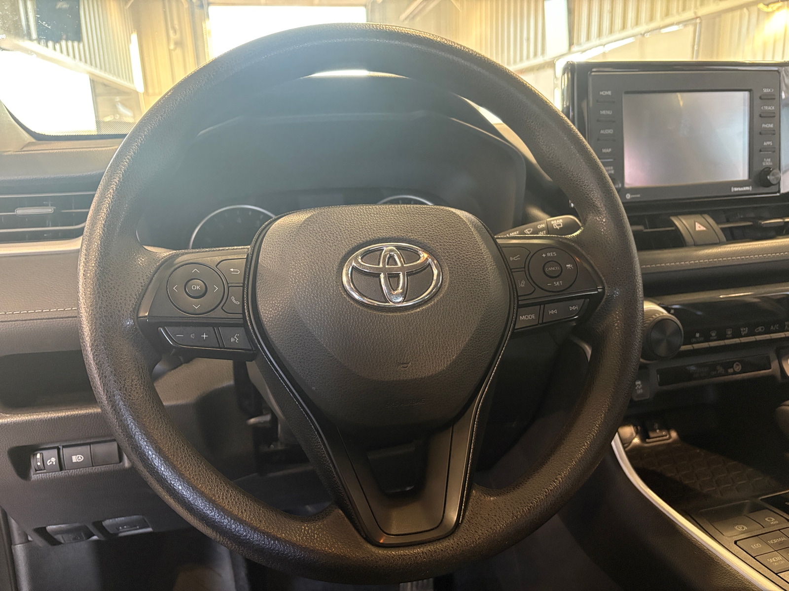 Thumbnail: 2021 Toyota RAV4 - 5