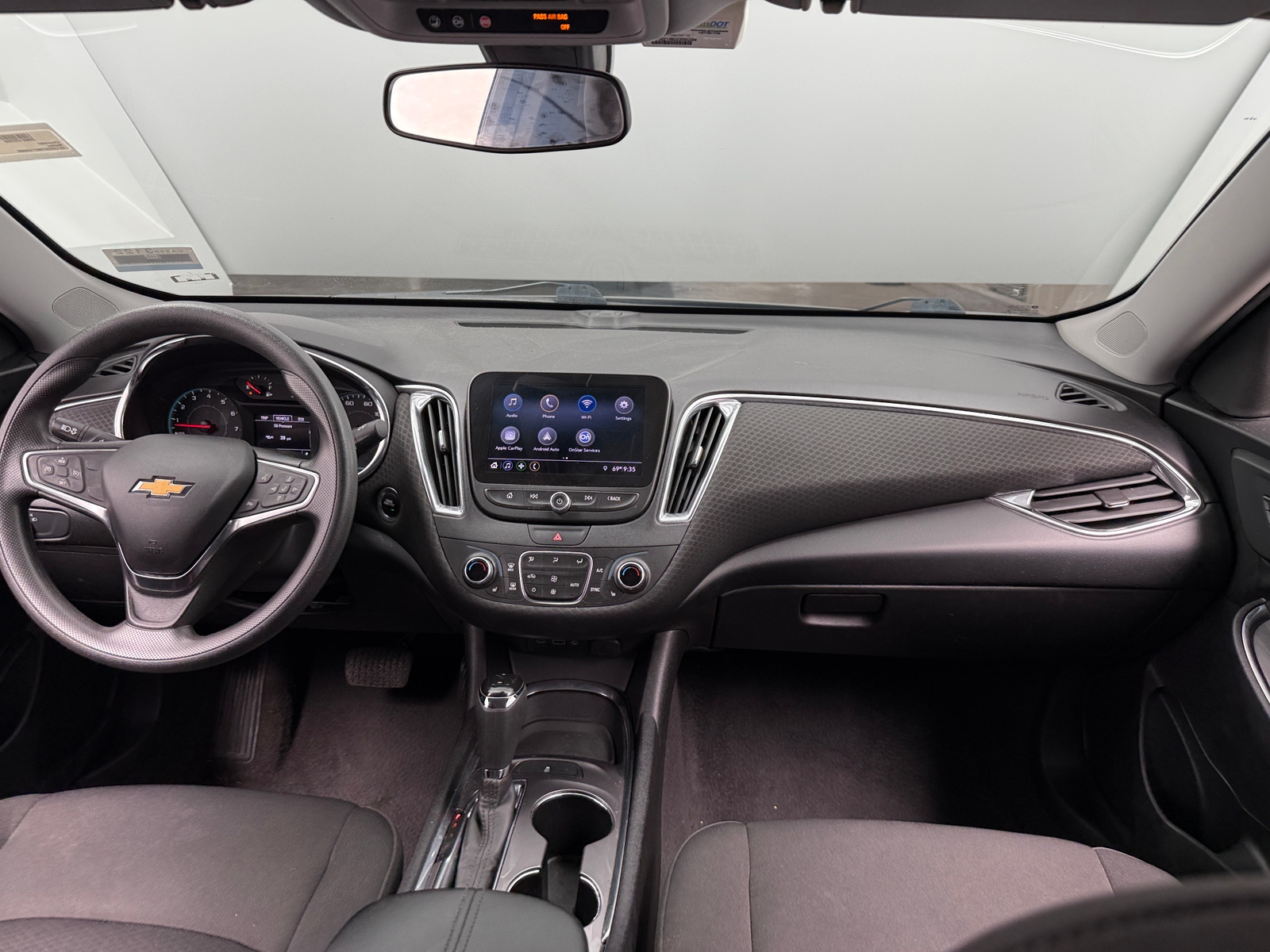 Thumbnail: 2019 Chevrolet Malibu - 3