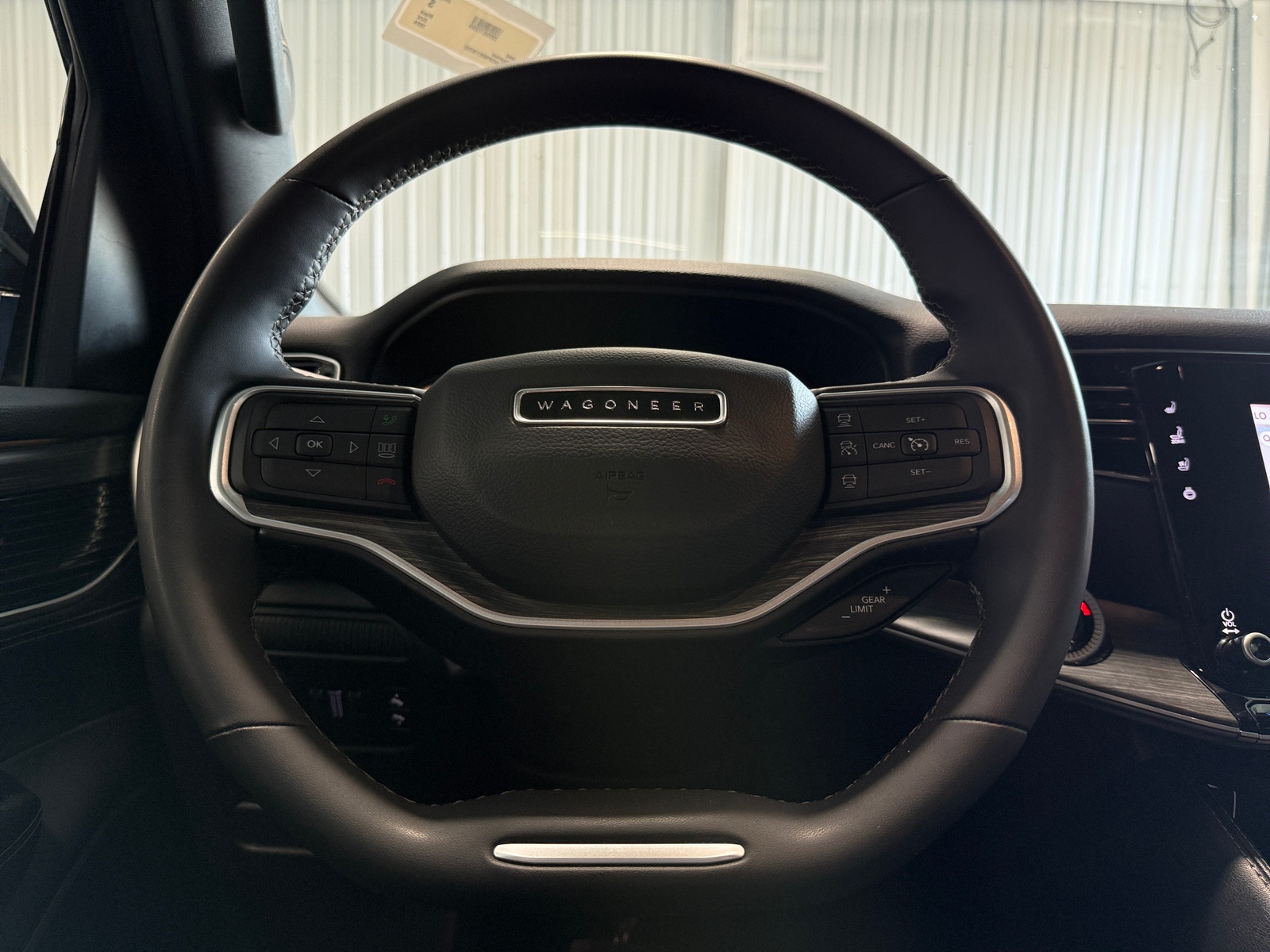 Thumbnail: 2024 Jeep Wagoneer - 4