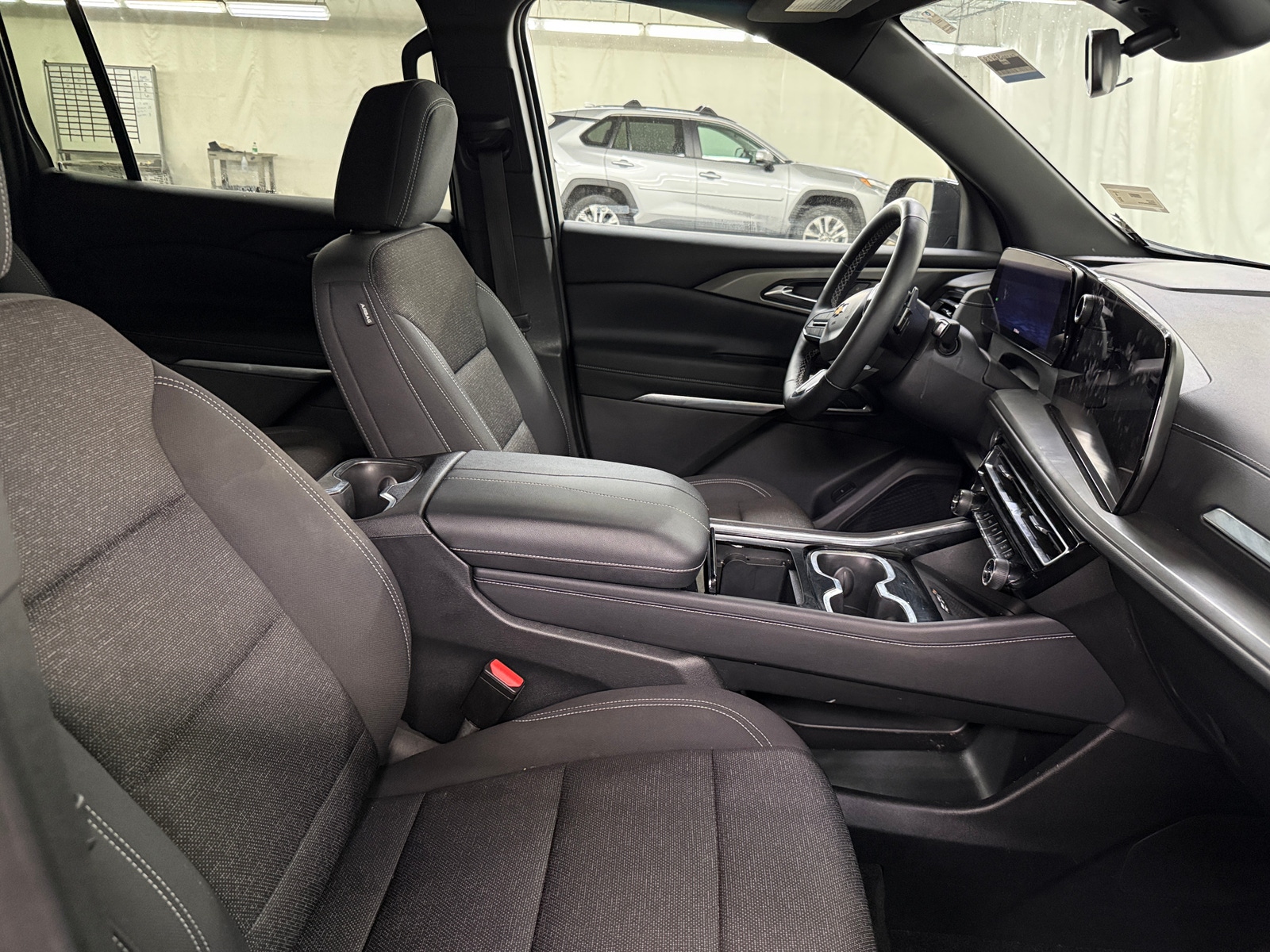 Thumbnail: 2024 Chevrolet Traverse - 2