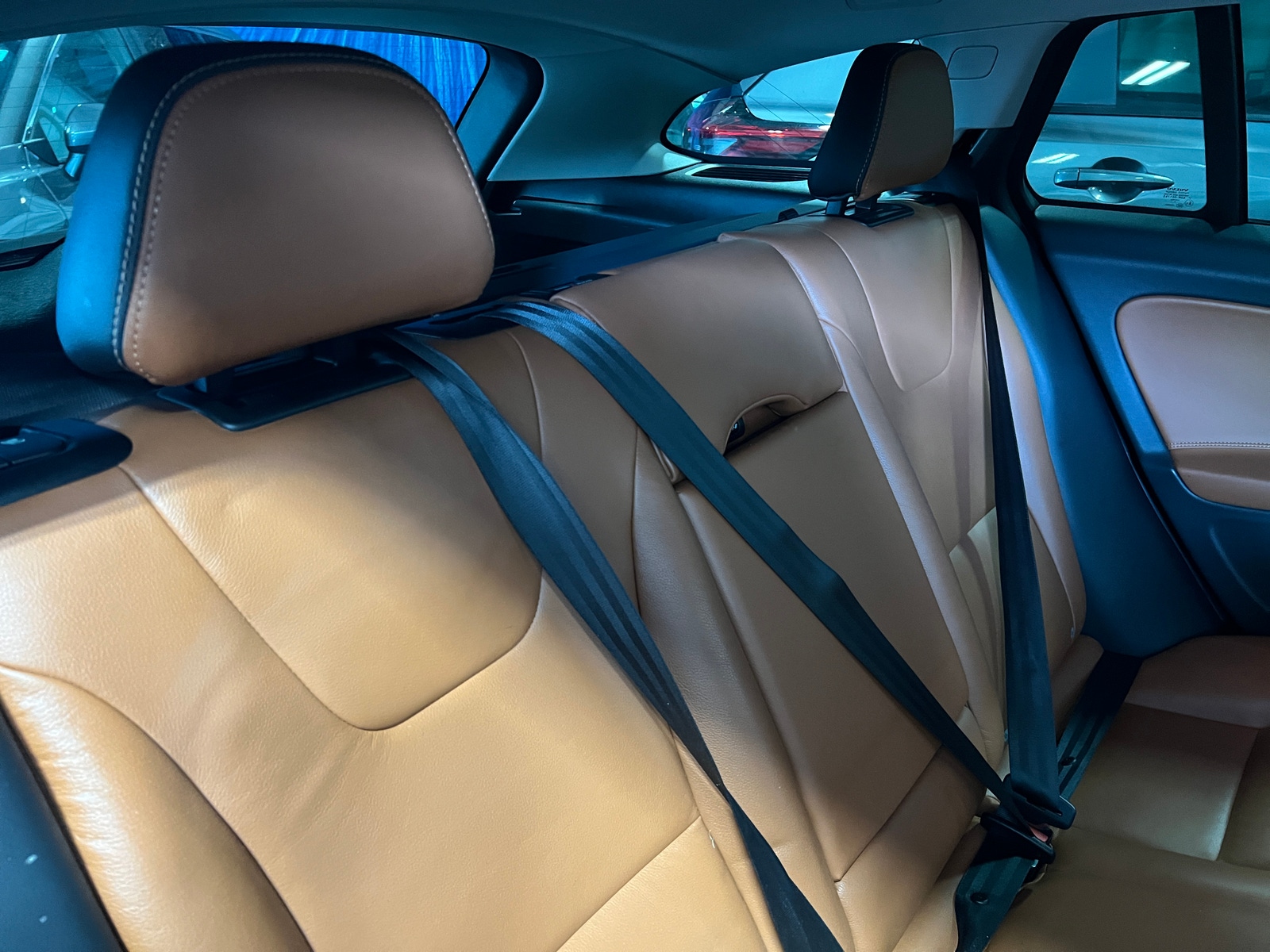 Thumbnail: 2015 Volvo V60 - 5
