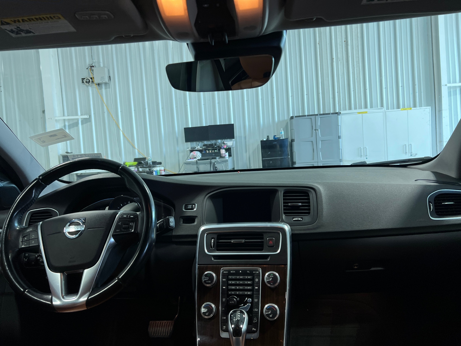 Thumbnail: 2015 Volvo V60 - 2