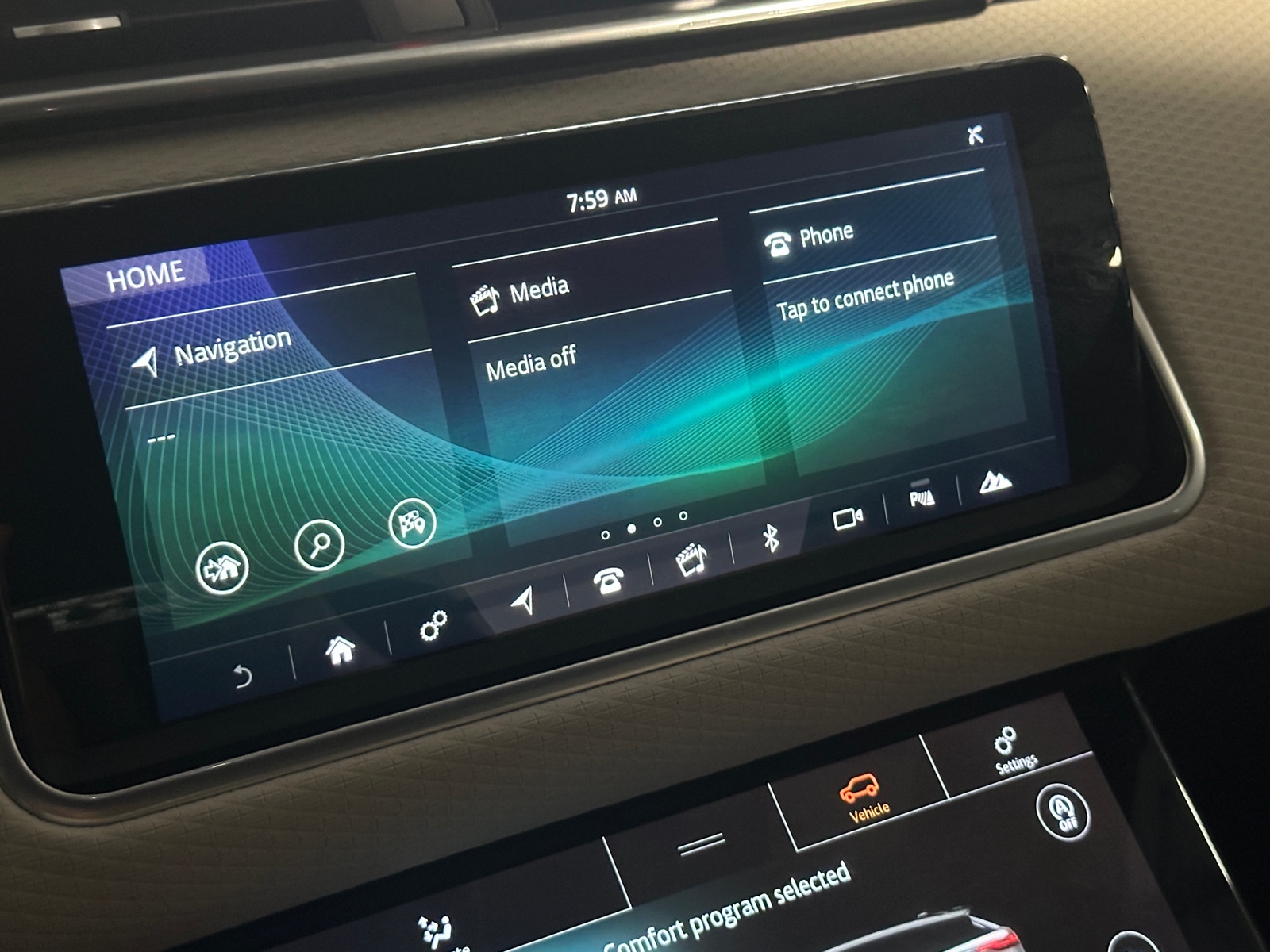 Thumbnail: 2020 Land Rover Range Rover Velar - 3