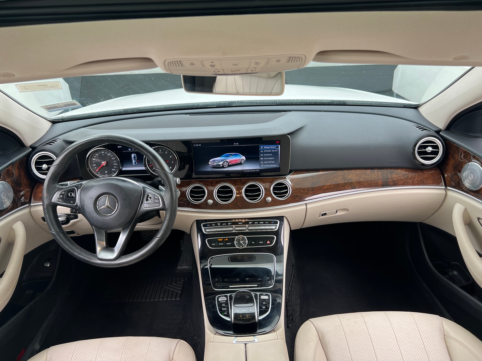 Thumbnail: 2018 Mercedes-Benz E-Class - 2