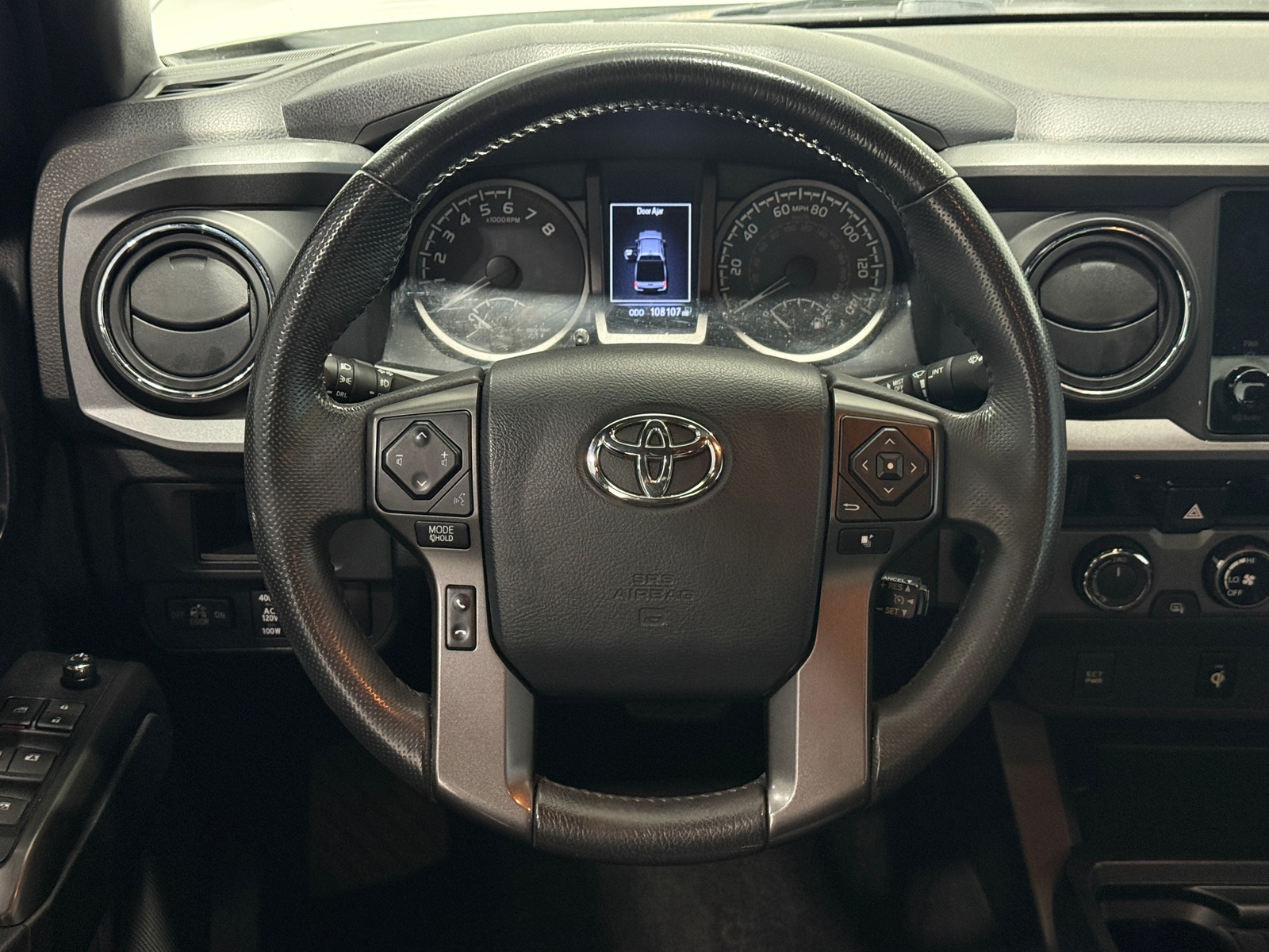 Thumbnail: 2017 Toyota Tacoma - 5