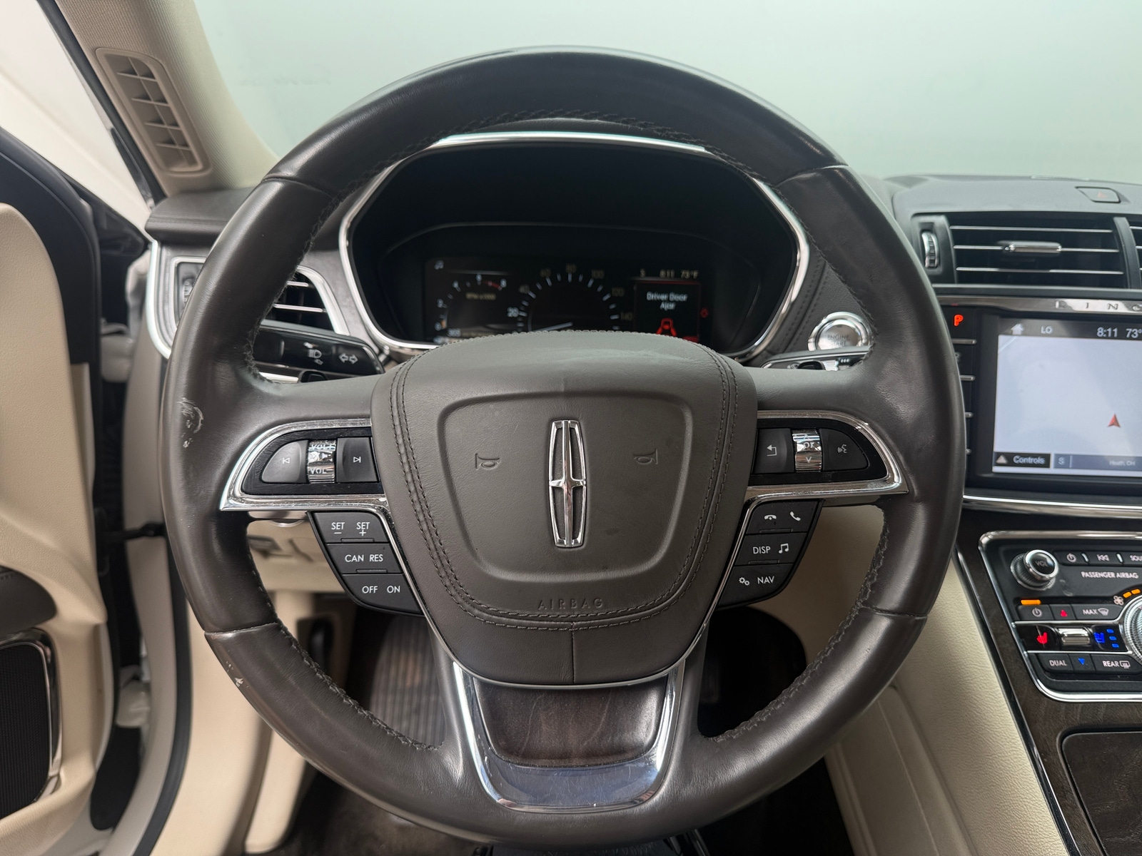 Thumbnail: 2017 Lincoln Continental - 4