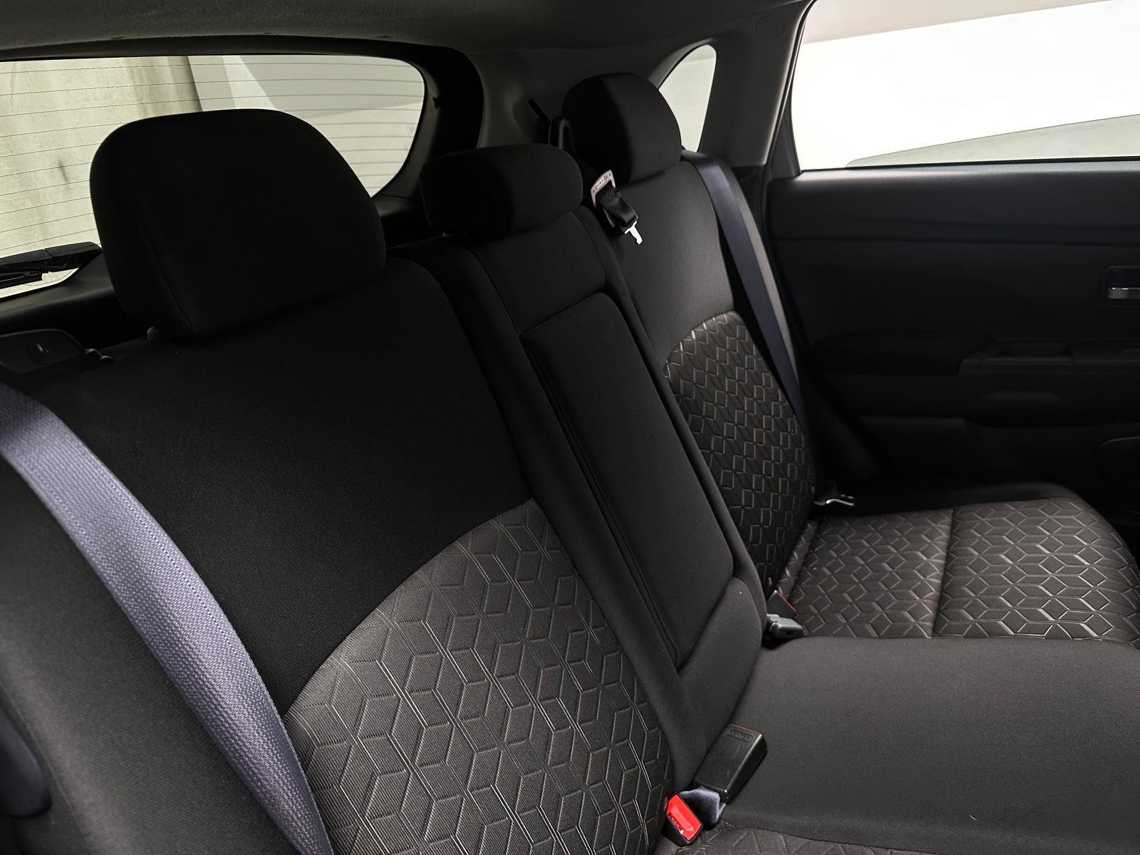 Thumbnail: 2025 Mitsubishi Outlander Sport - 6