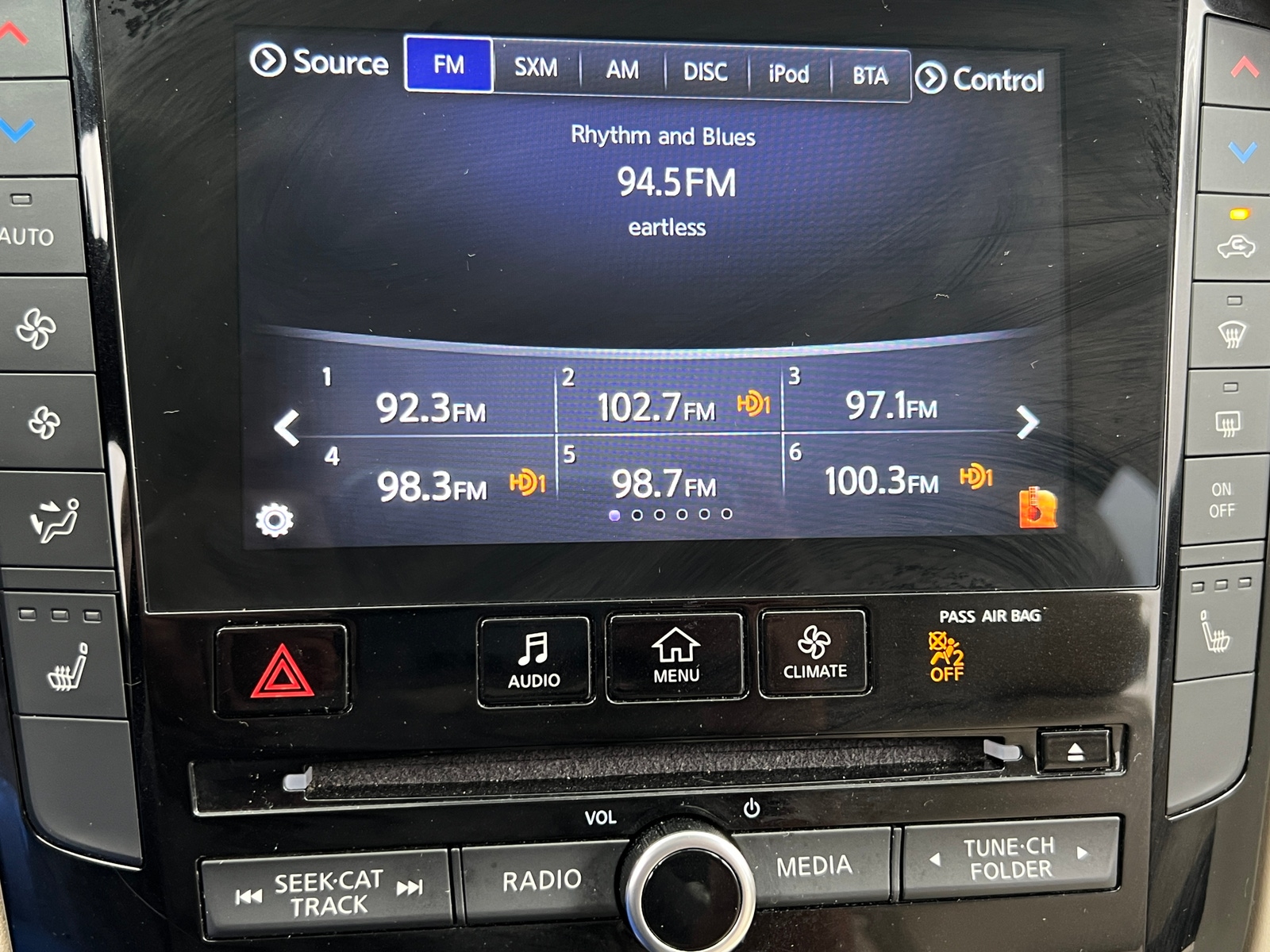 Thumbnail: 2019 INFINITI QX50 - 3