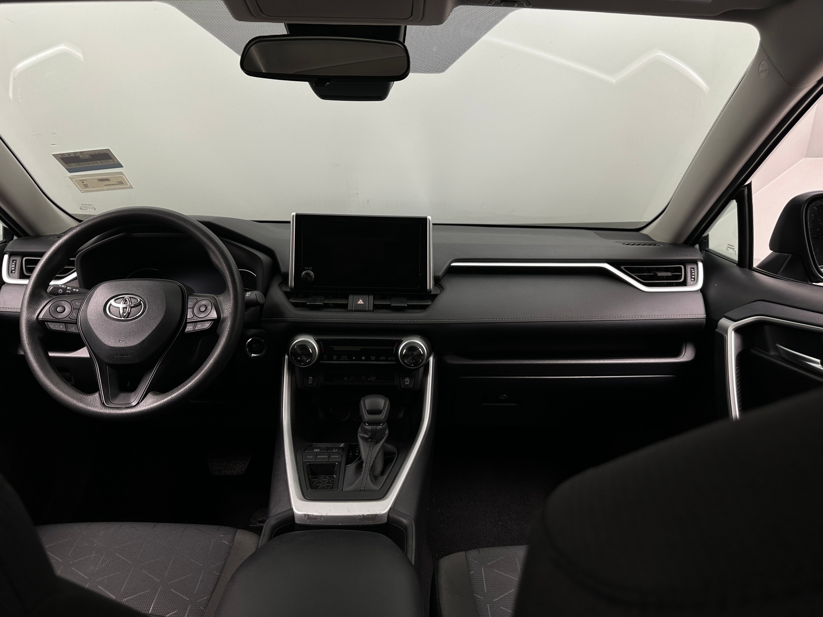 Thumbnail: 2025 Toyota RAV4 - 3