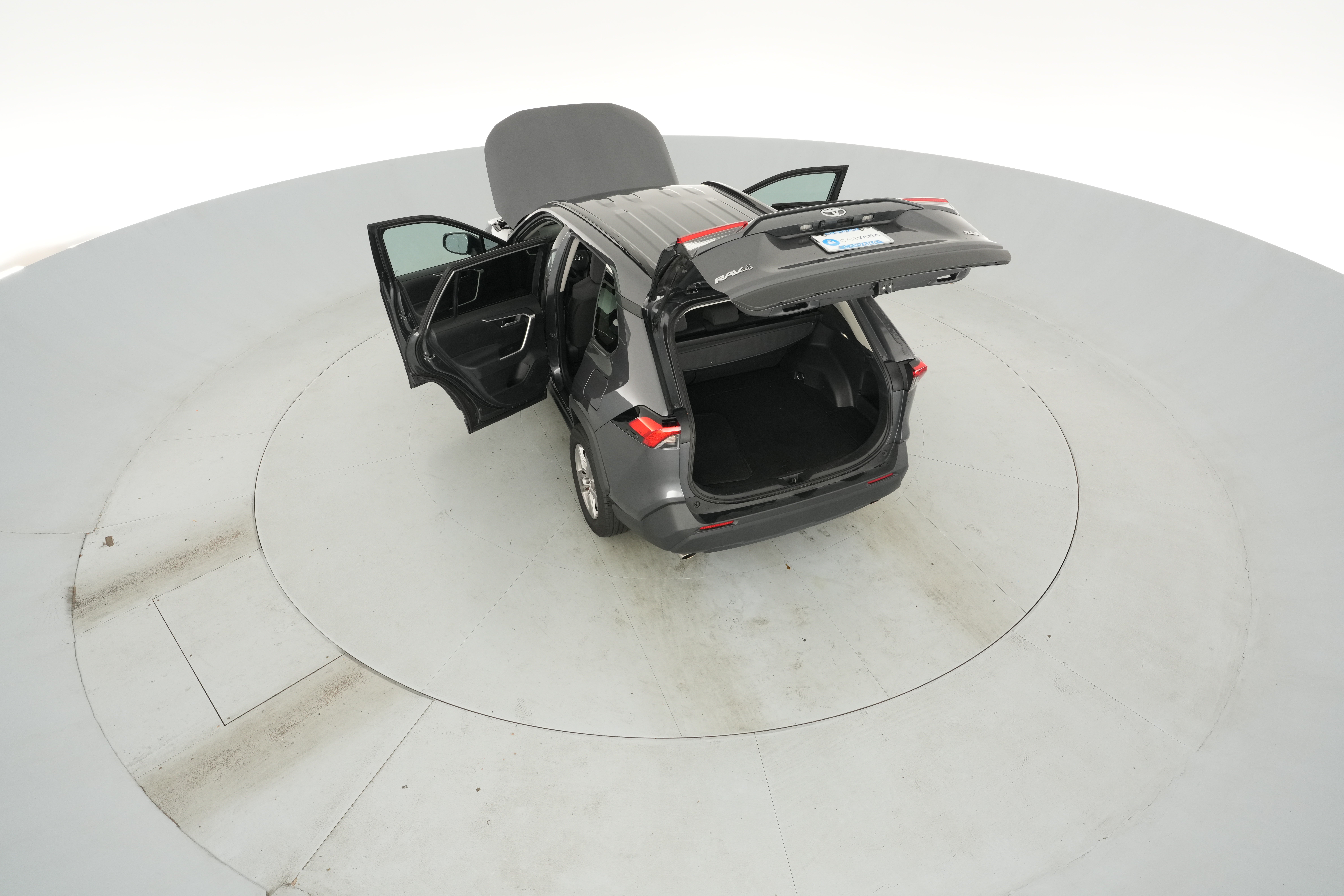 2025 Toyota RAV4 XLE - Photo 45