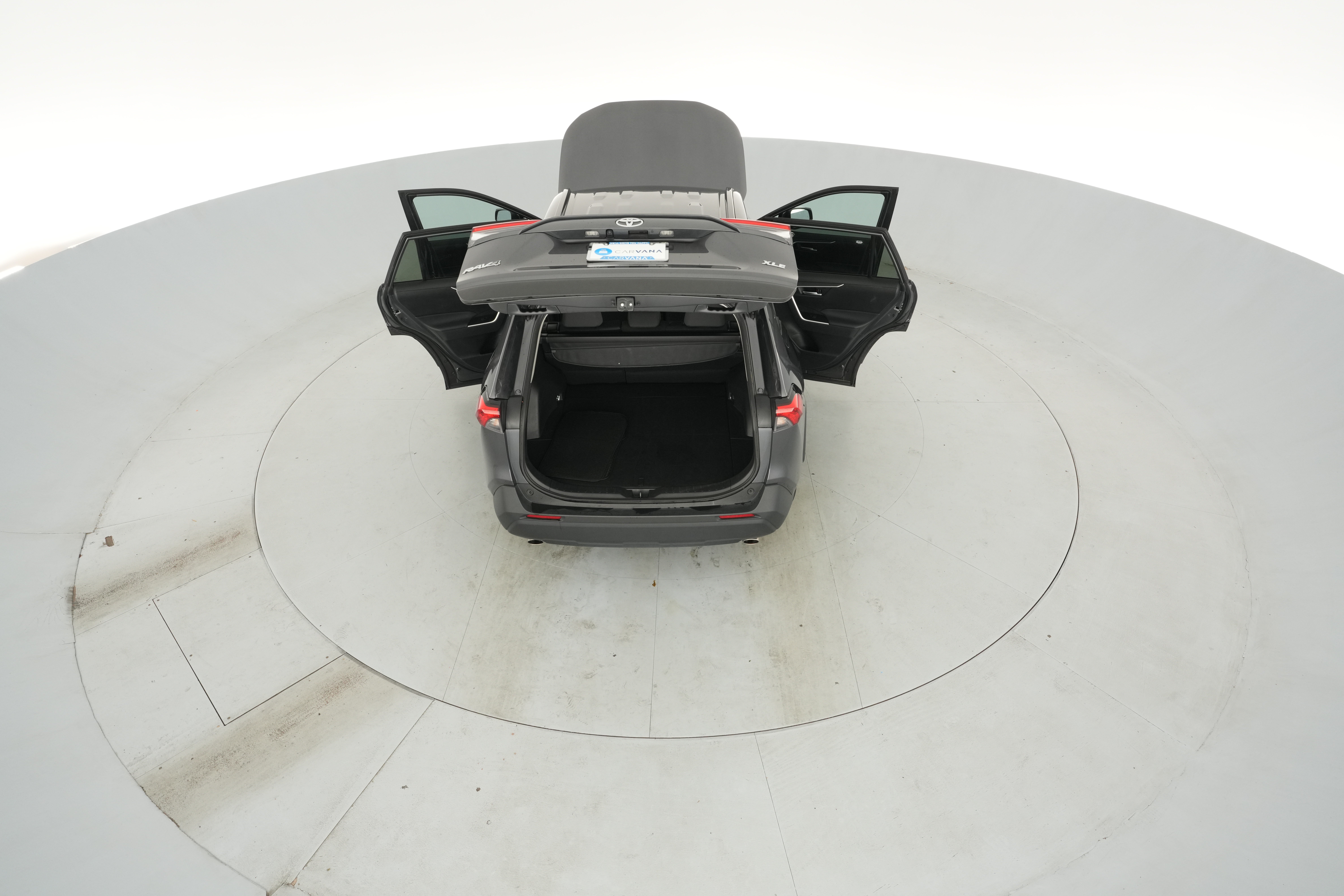 2025 Toyota RAV4 XLE - Photo 46