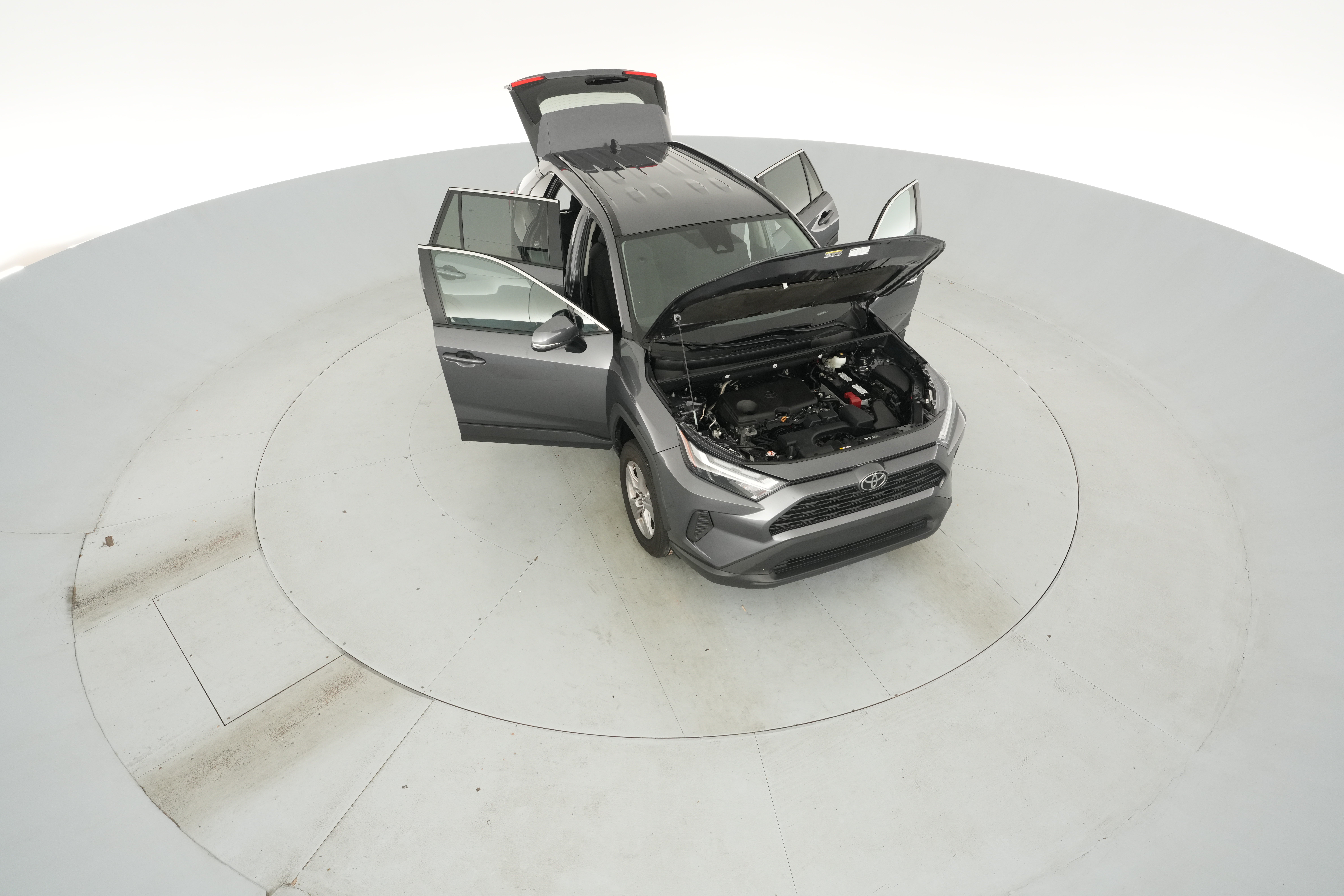 2025 Toyota RAV4 XLE - Photo 53