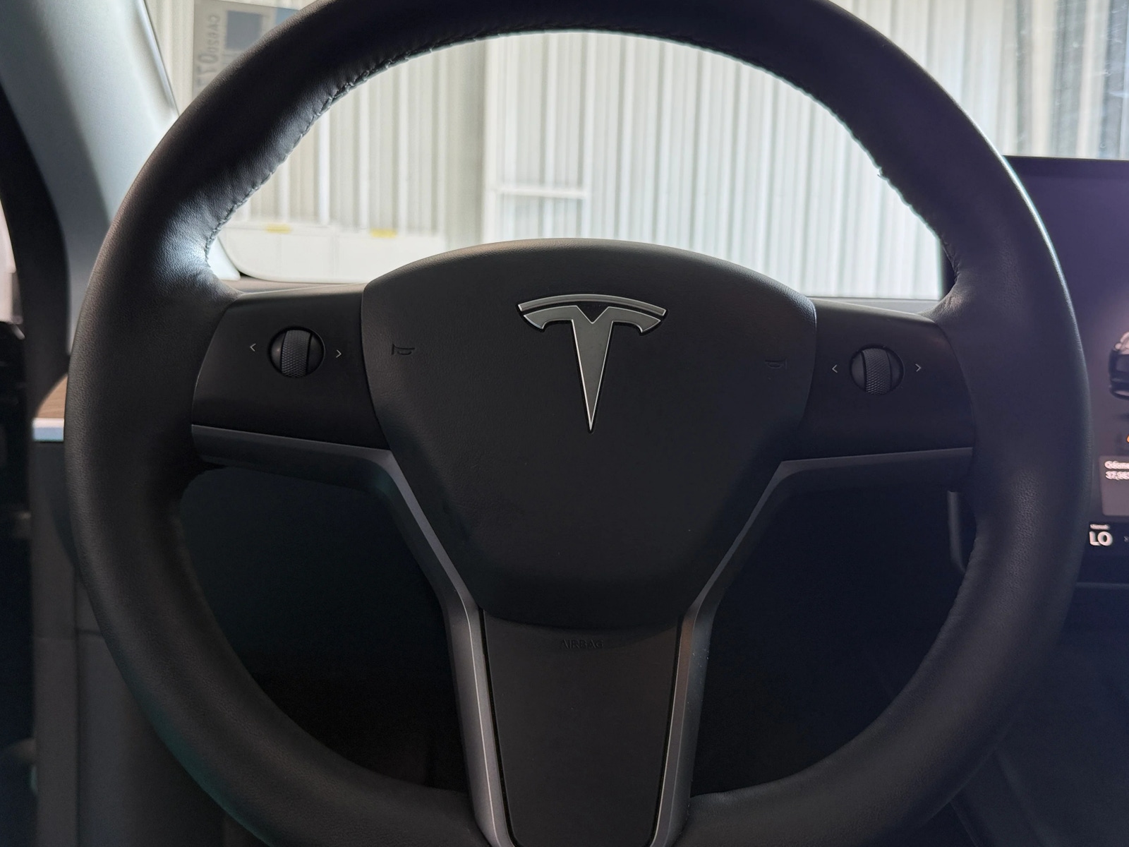 Thumbnail: 2022 Tesla Model Y - 4