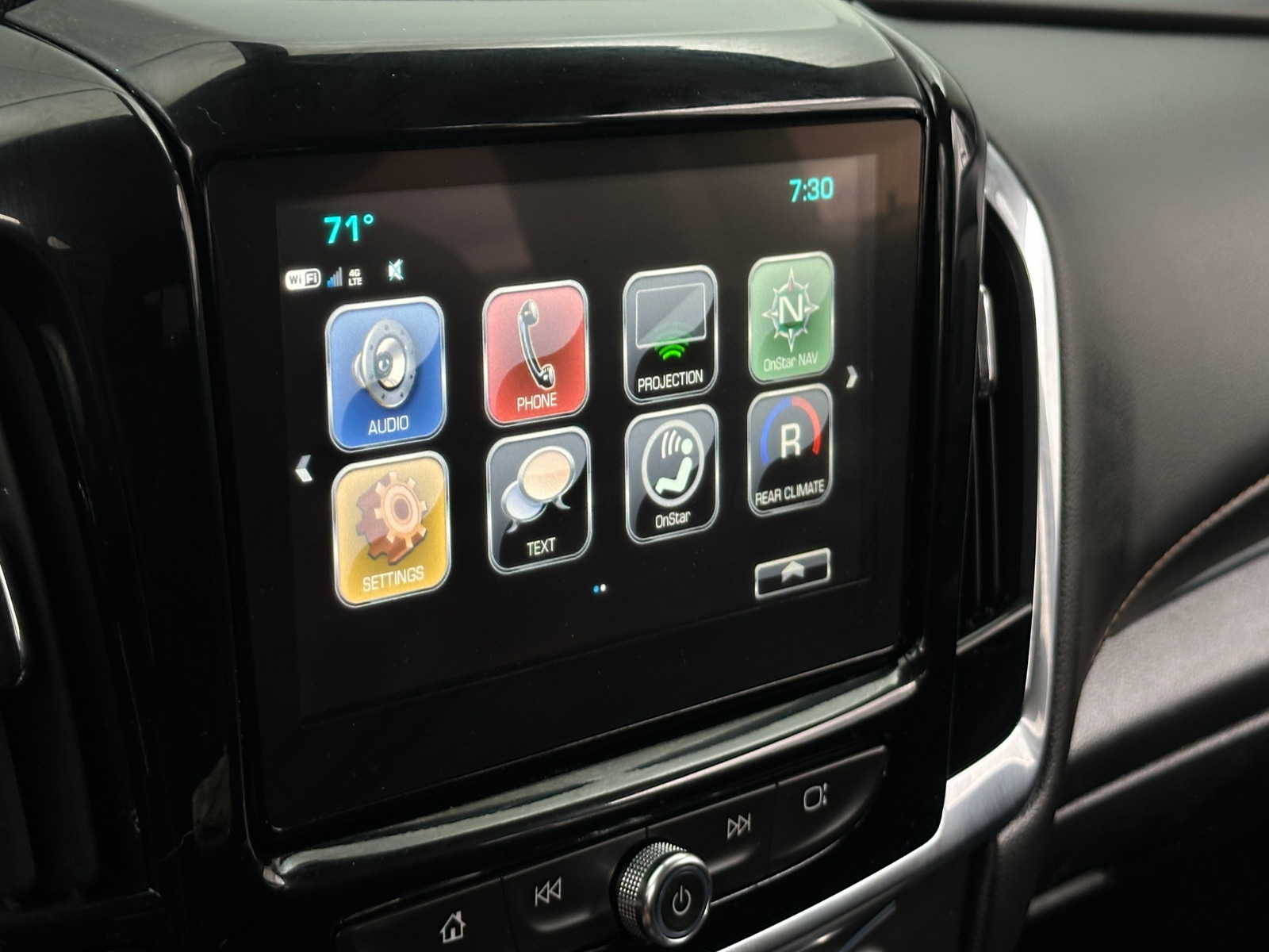Thumbnail: 2019 Chevrolet Traverse - 4