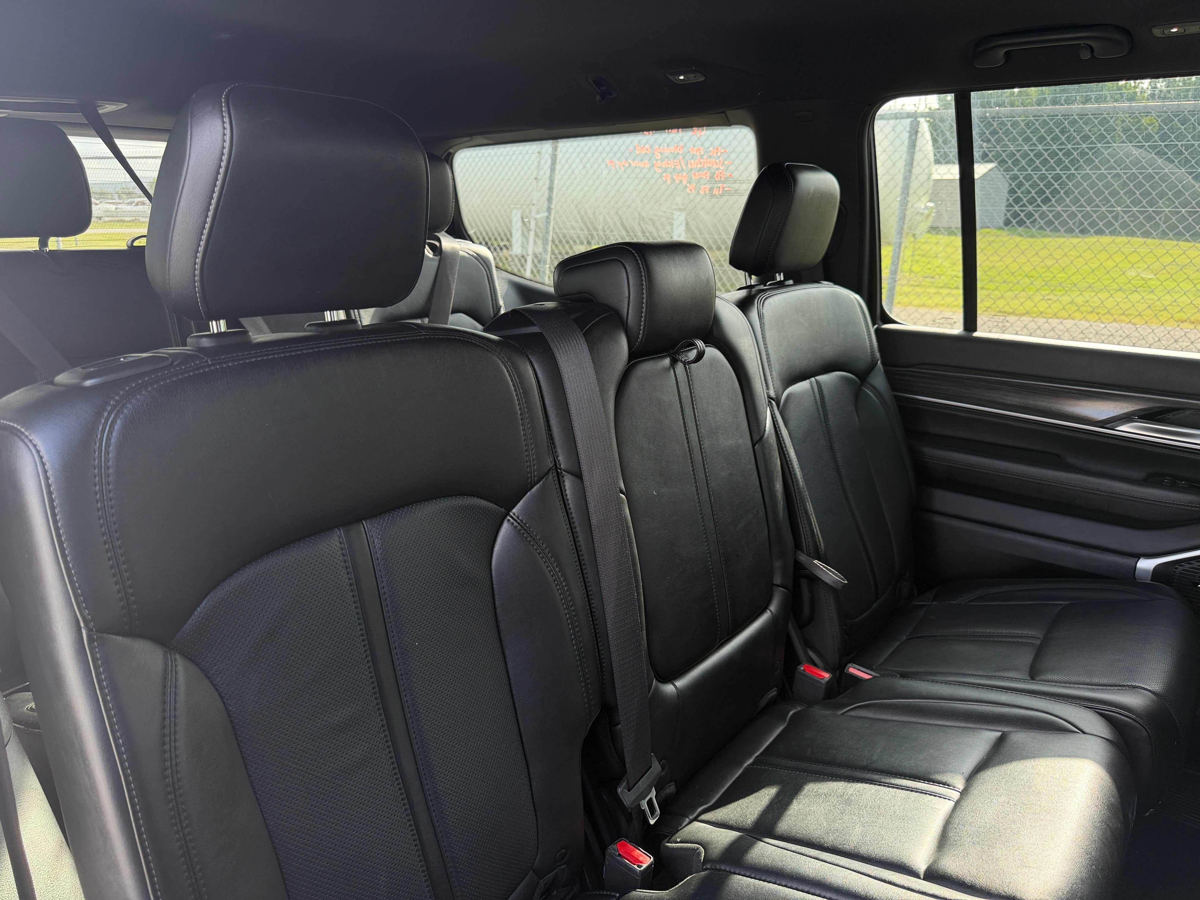2024 Jeep Wagoneer Series II - Photo 4