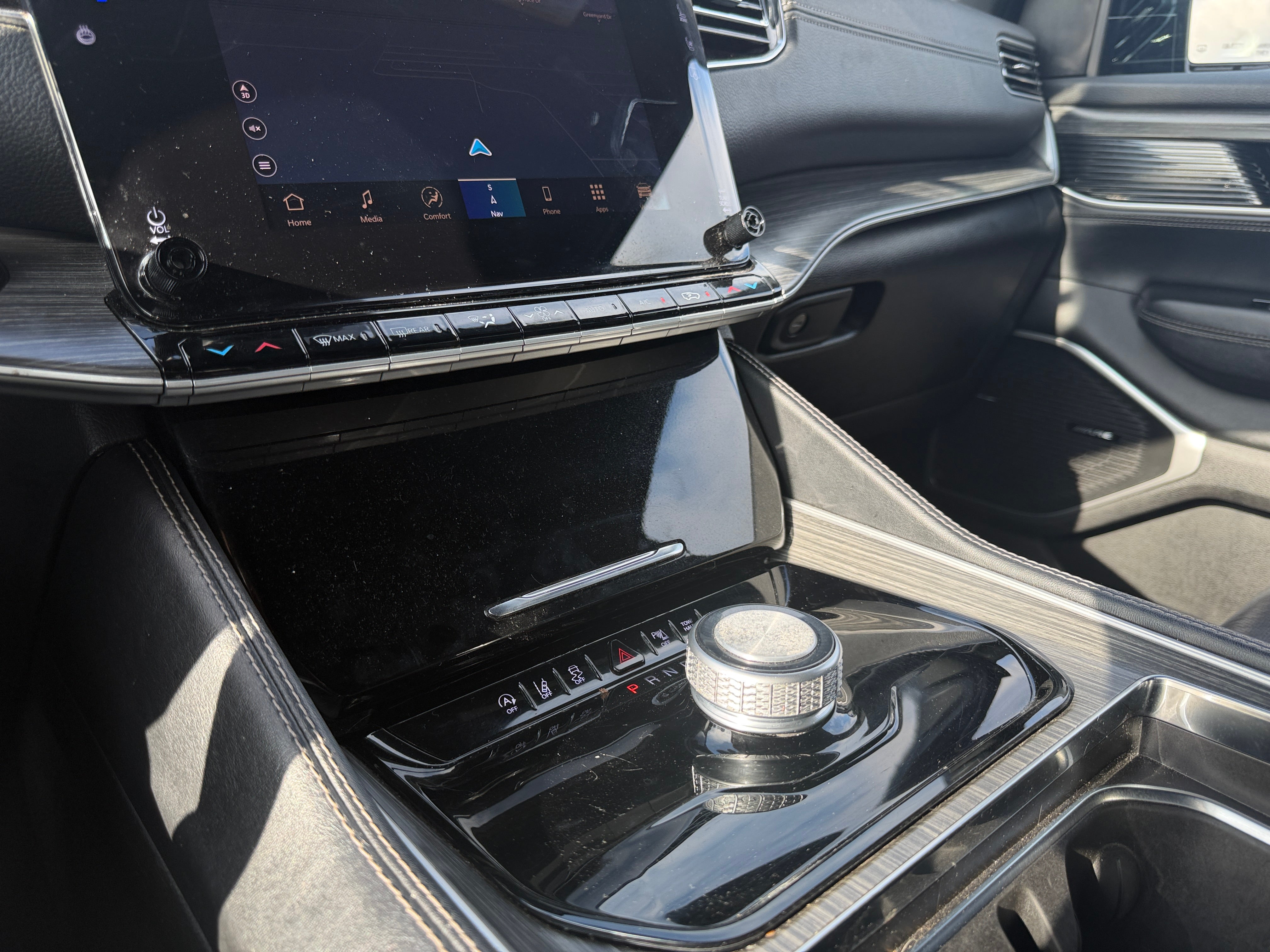 2024 Jeep Wagoneer Series II - Photo 8