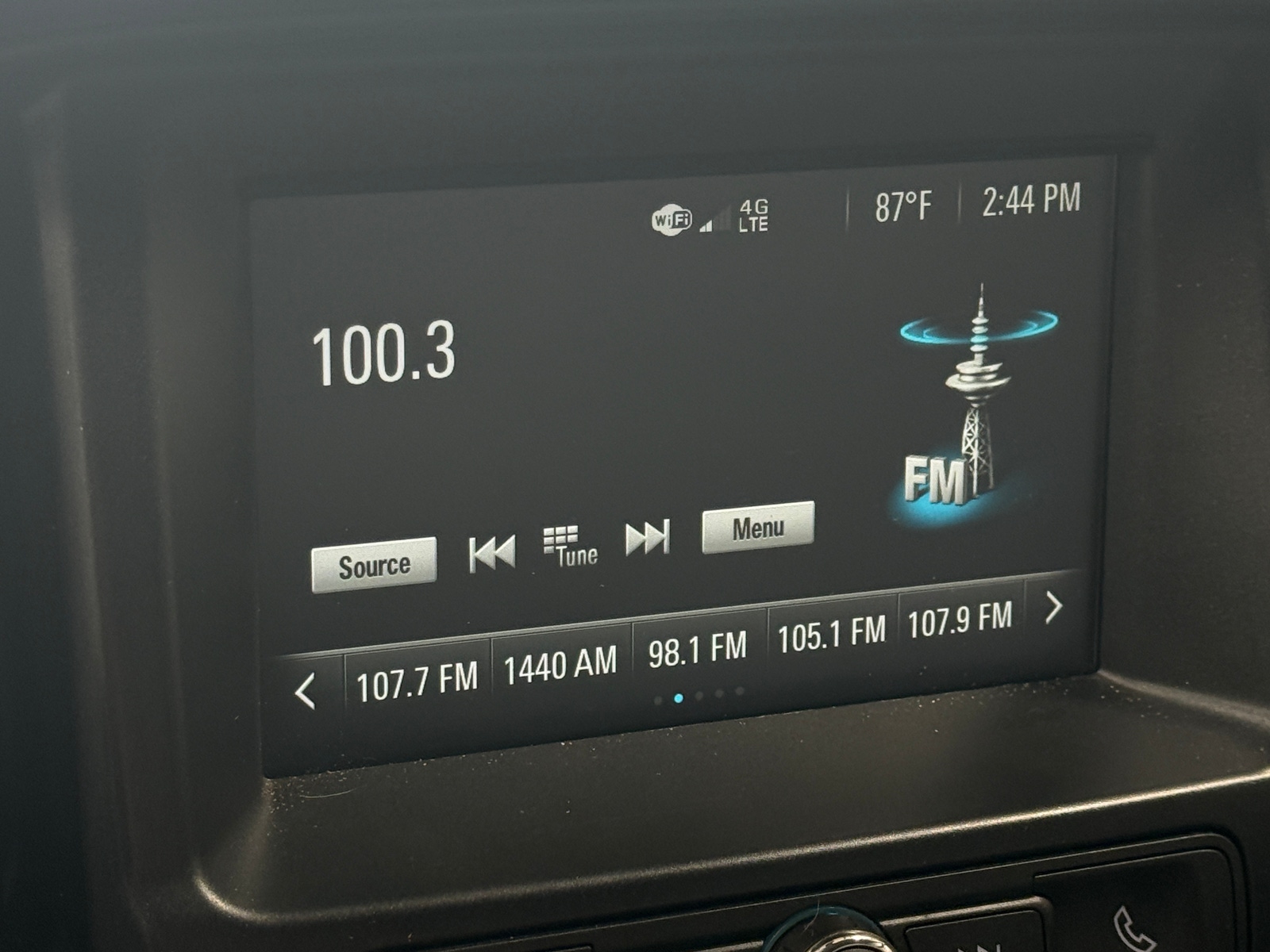 Thumbnail: 2018 Chevrolet Colorado - 4