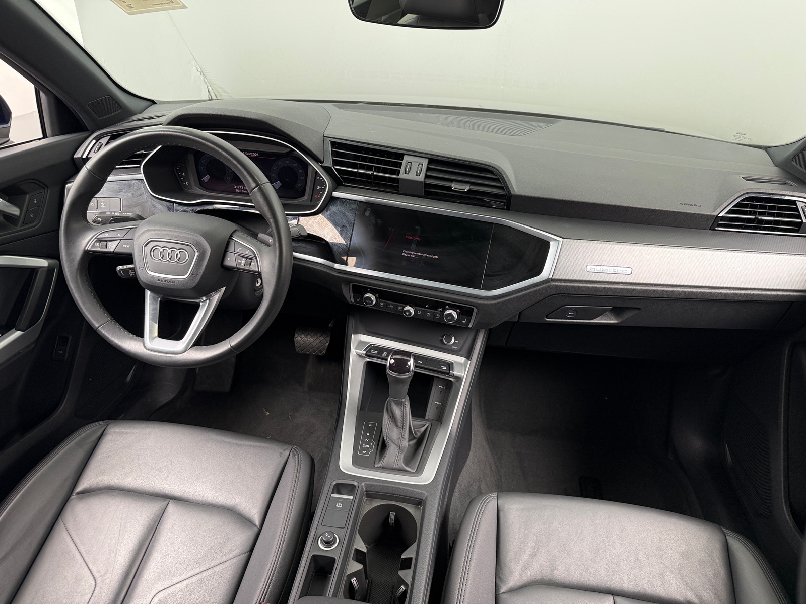 Thumbnail: 2025 Audi Q3 - 2