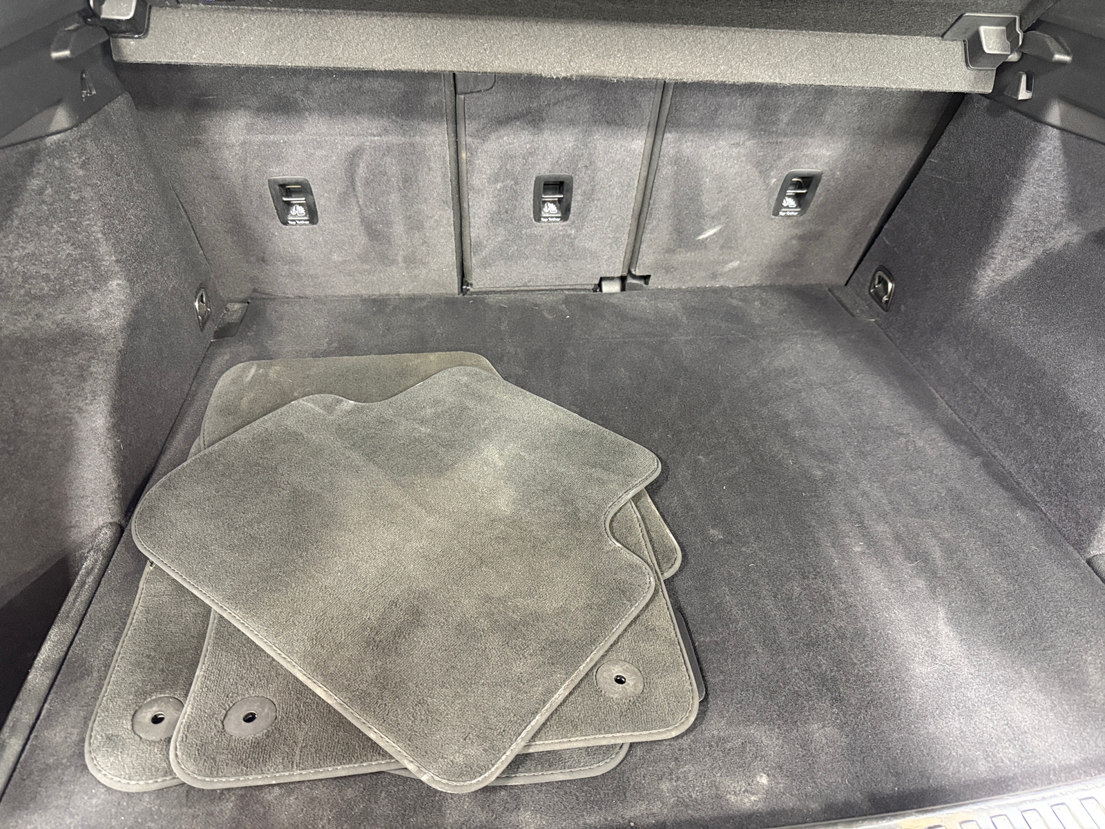 Thumbnail: 2025 Audi Q3 - 6