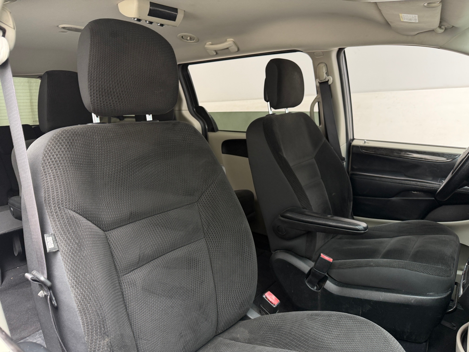 Thumbnail: 2018 Dodge Grand Caravan - 2