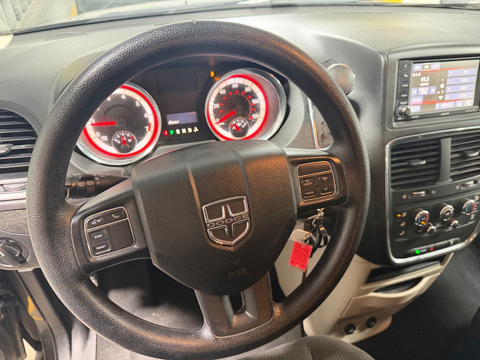 Thumbnail: 2018 Dodge Grand Caravan - 5