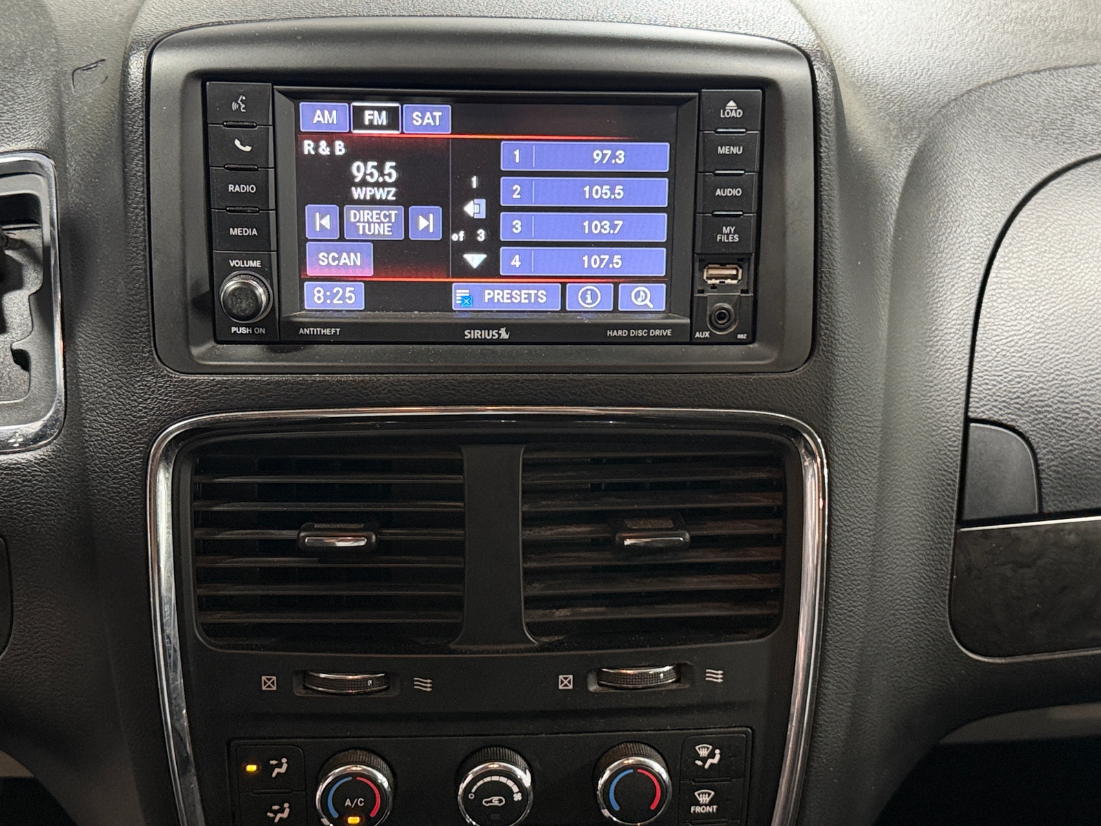 Thumbnail: 2018 Dodge Grand Caravan - 4