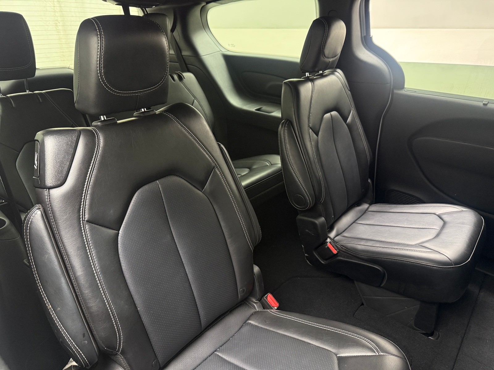 Thumbnail: 2025 Chrysler Pacifica - 5