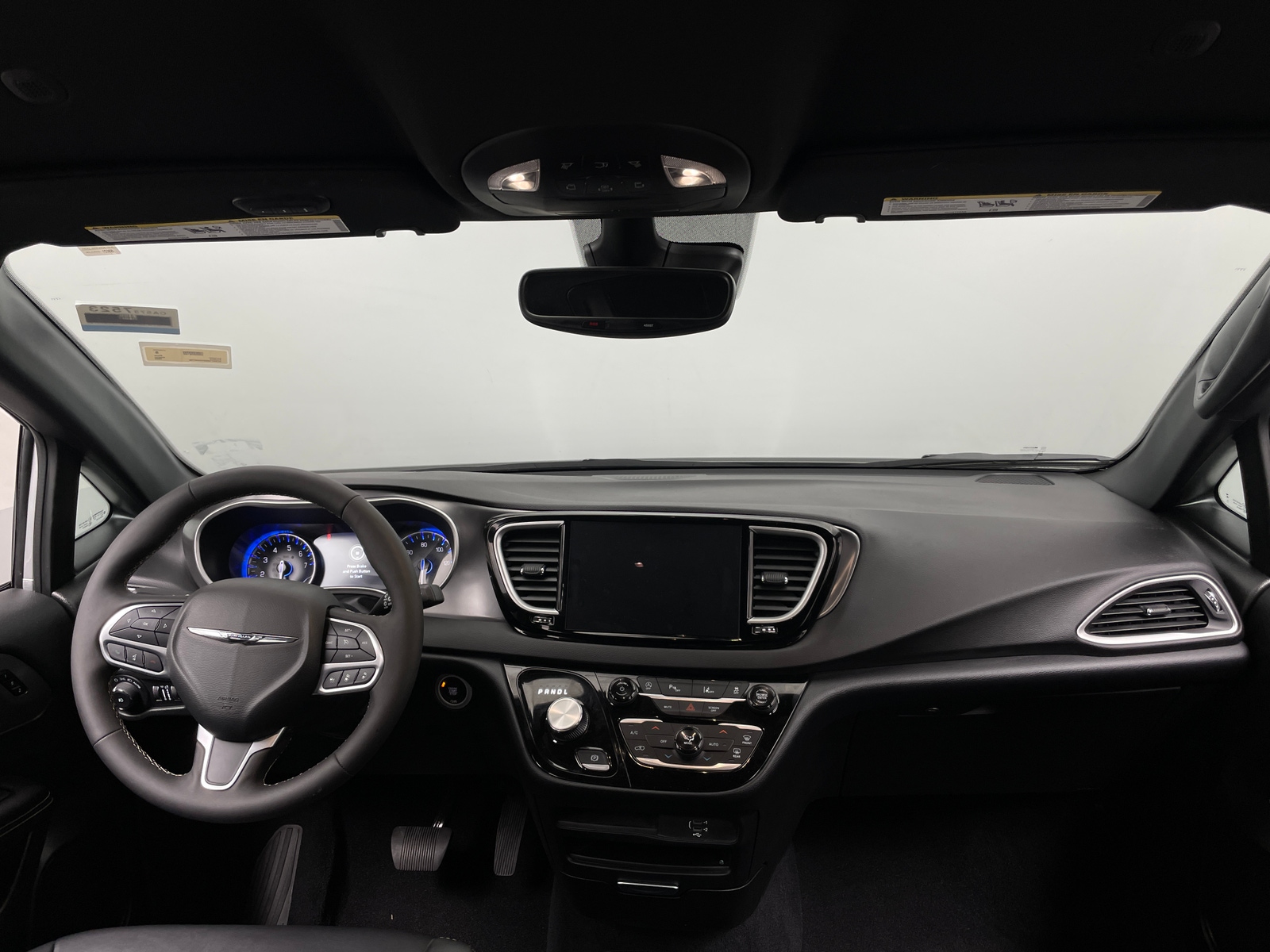 Thumbnail: 2026 Chrysler Pacifica - 2