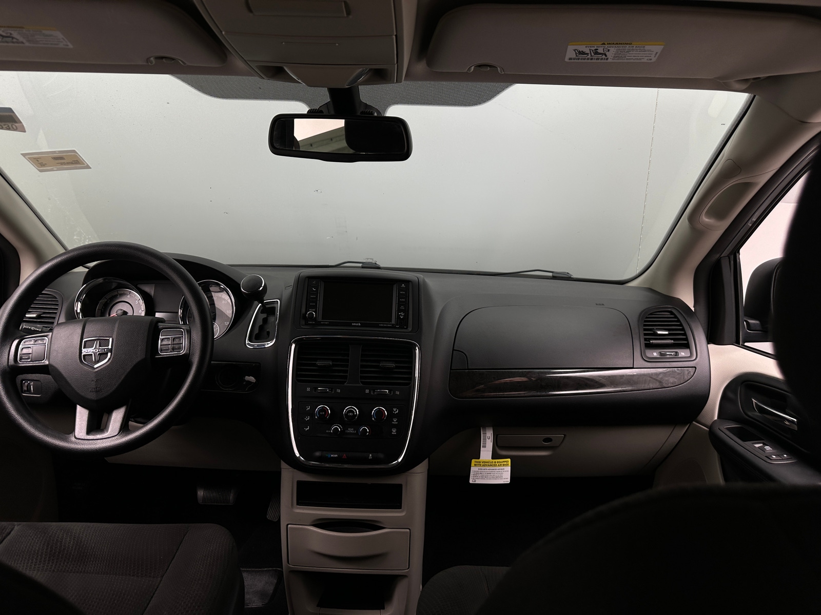 Thumbnail: 2019 Dodge Grand Caravan - 3