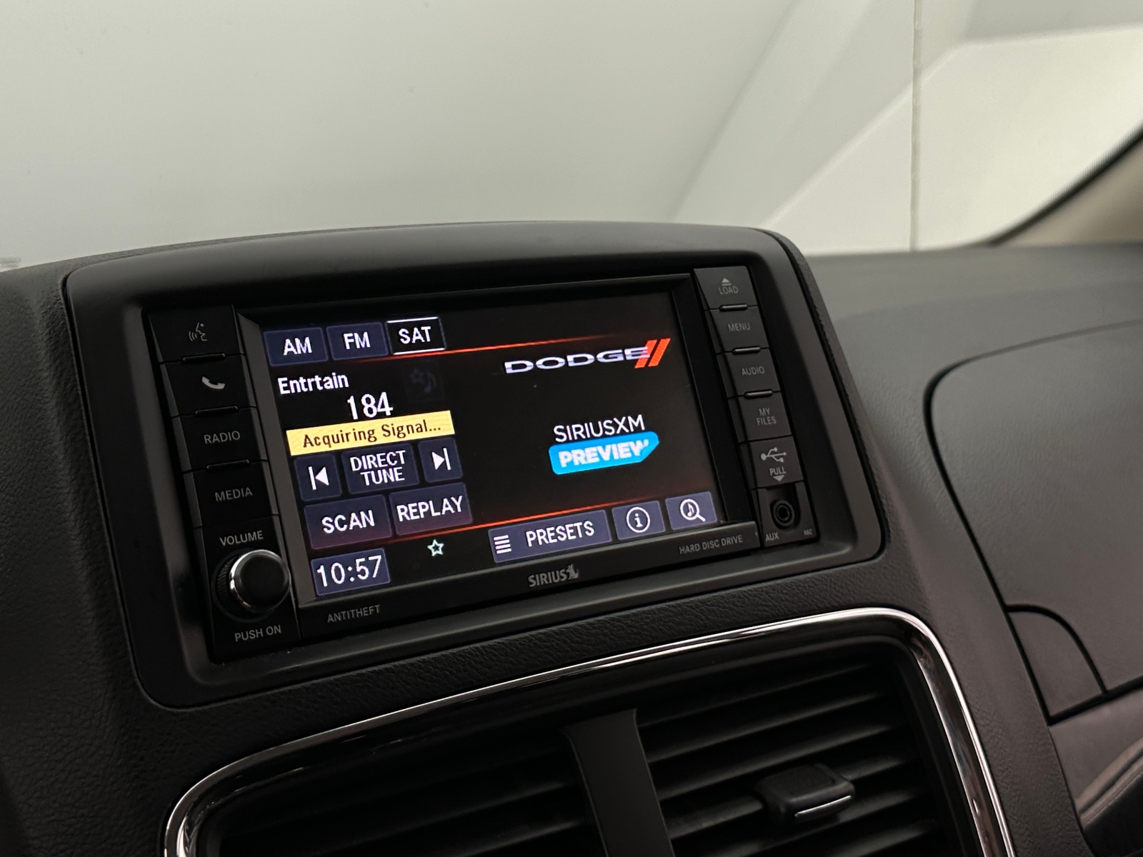 Thumbnail: 2019 Dodge Grand Caravan - 4